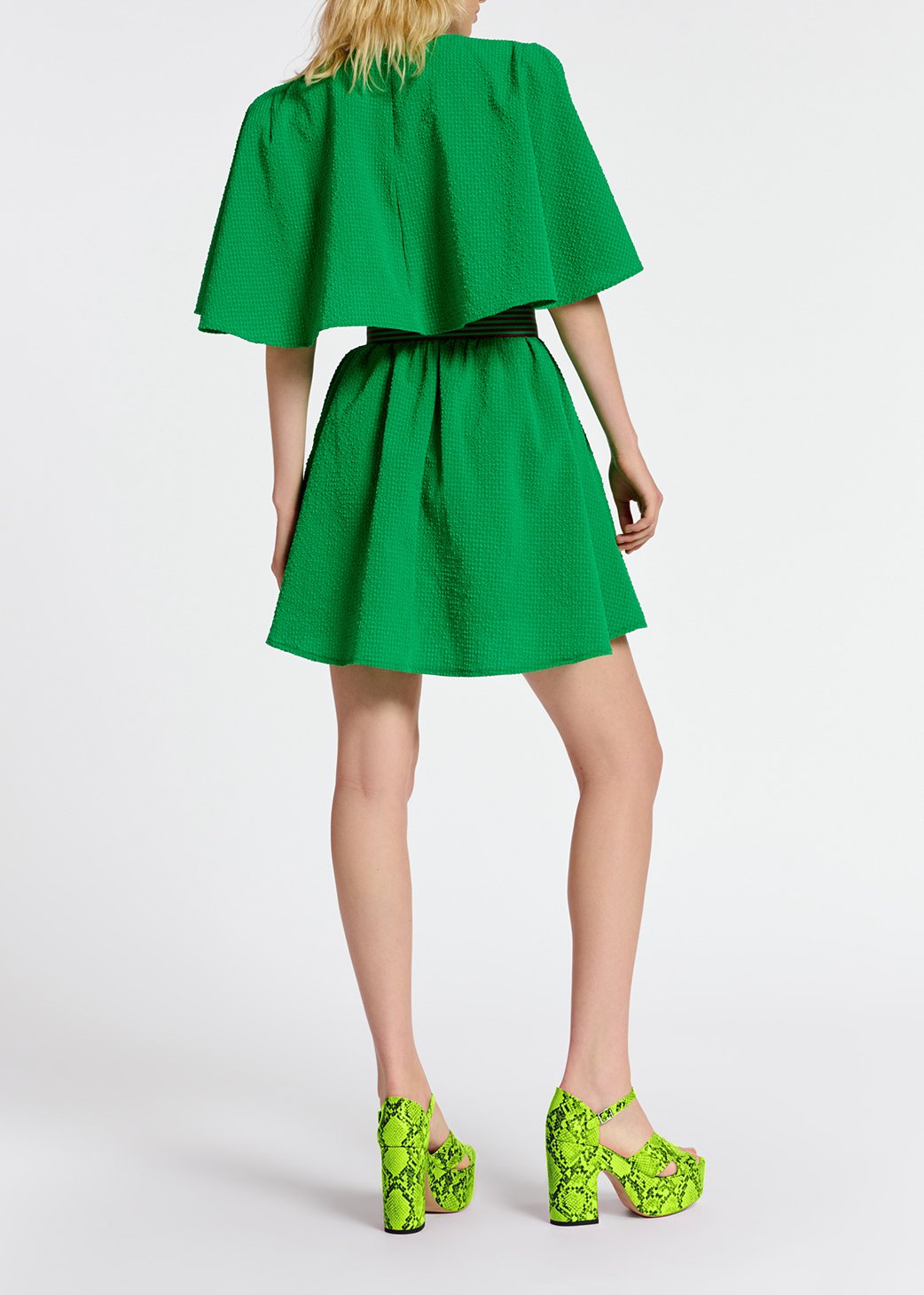 Mini-robe verte à  manches cape RE—SSENTIEL seconde main photo 7