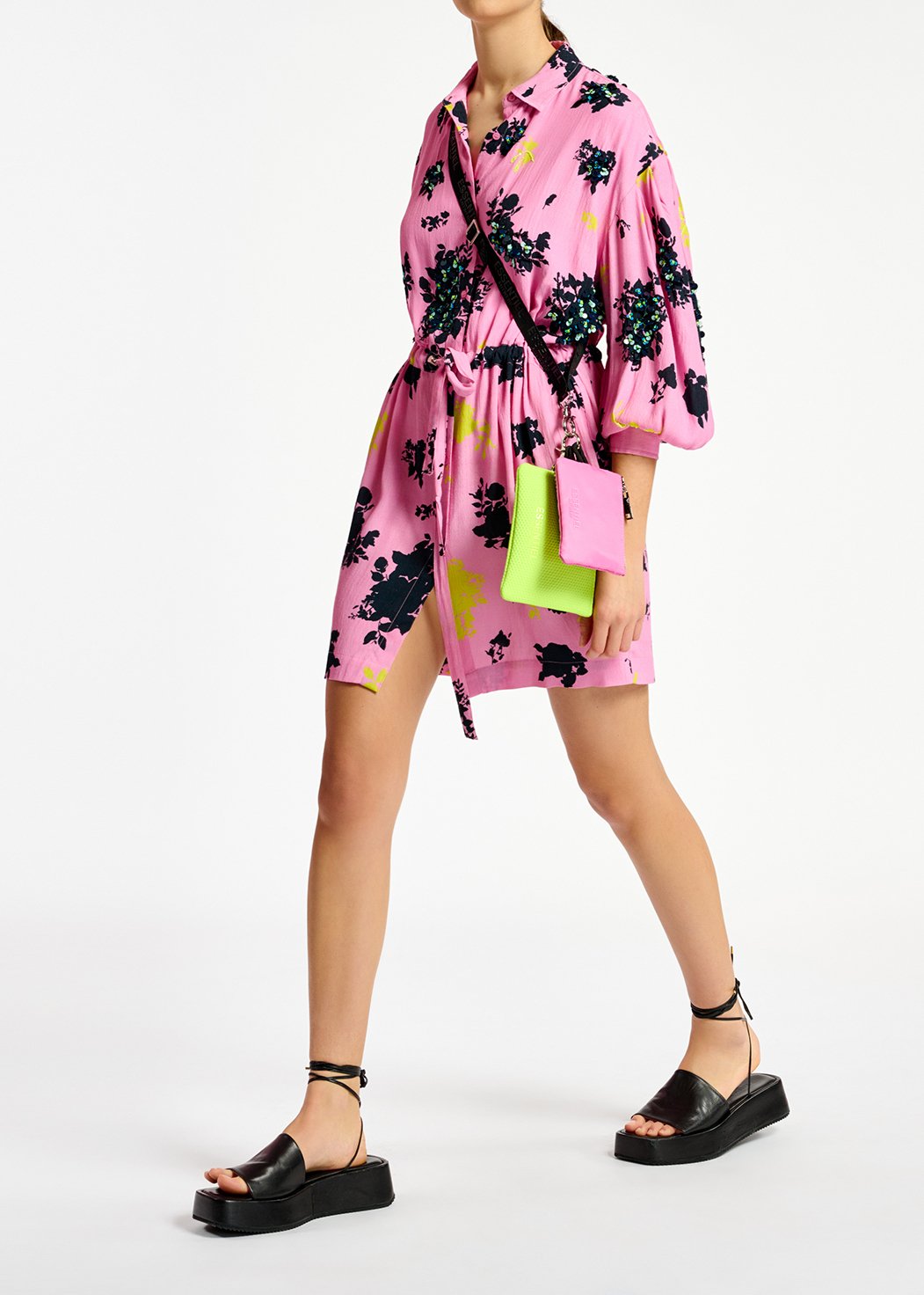 Mini-jurk met roze, zwarte en gele bloemenprint RE—SSENTIEL tweedehands photo 3