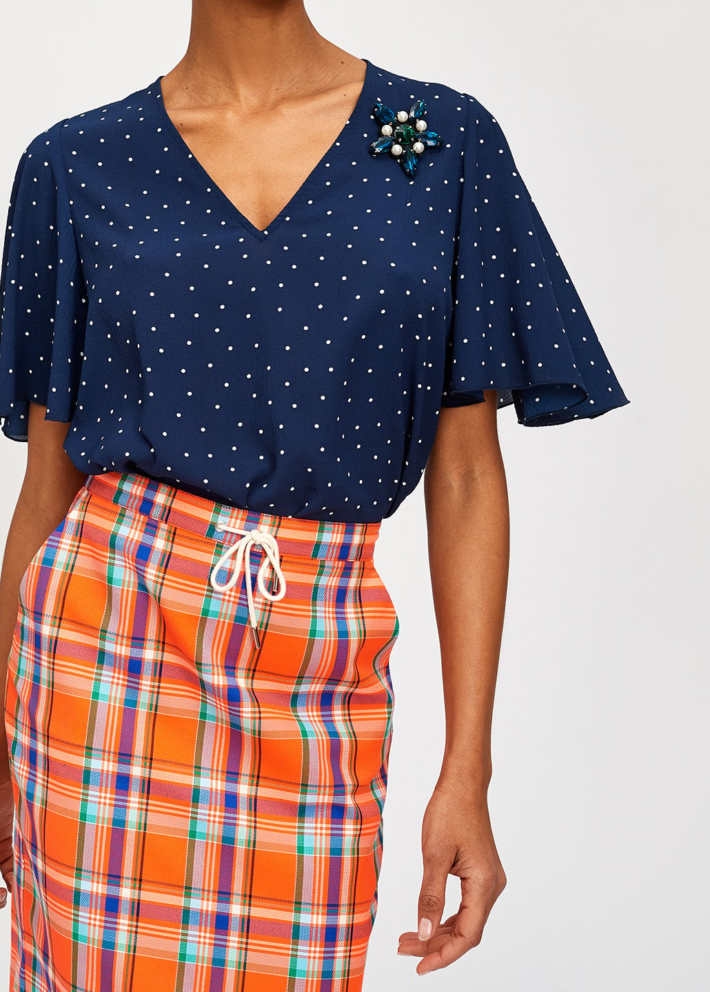 Dark blue polka dot v-neck top RE—SSENTIEL second-hand photo 7