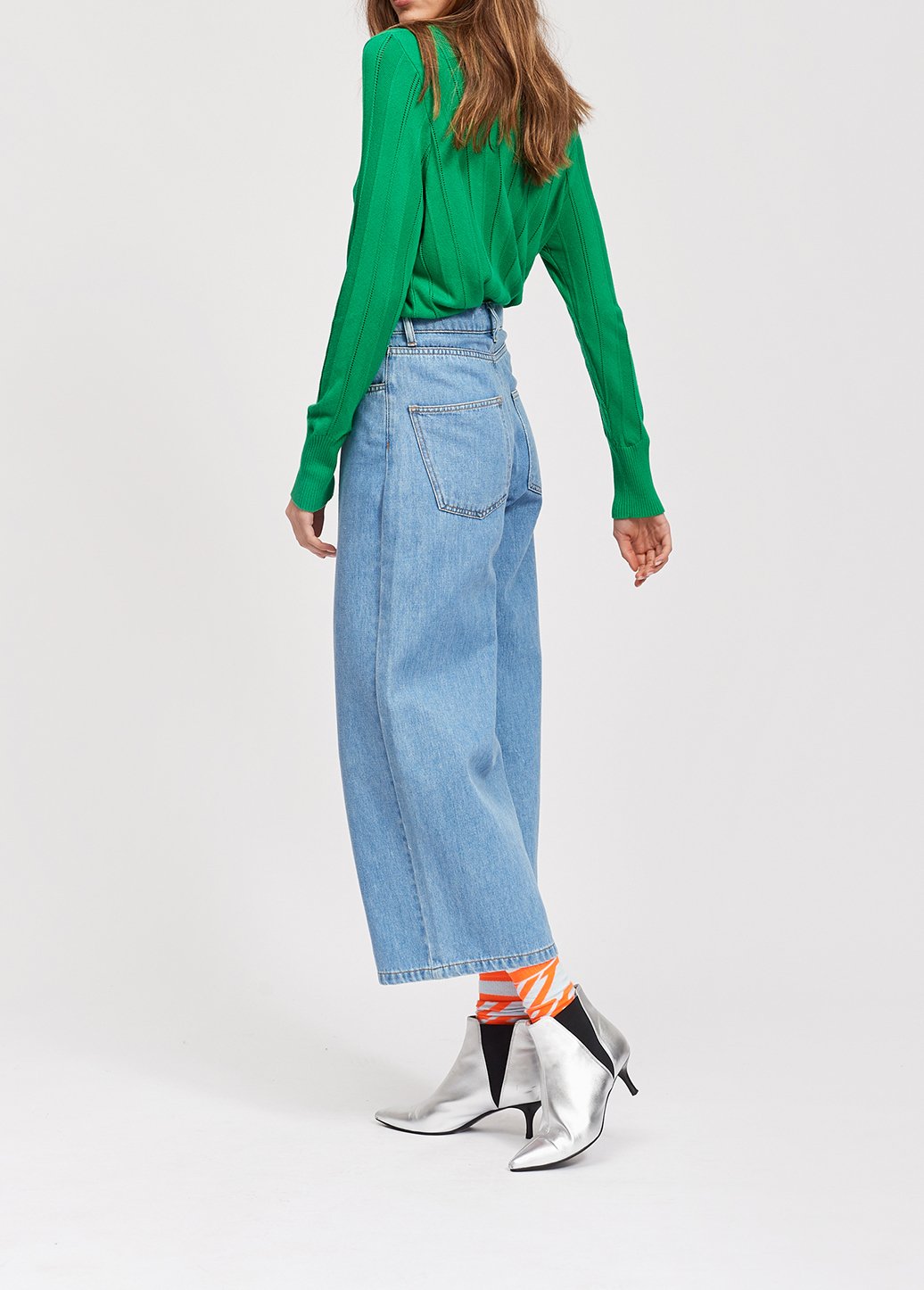 Lichtblauwe jeans met wijde 7/8ste pijpen RE—SSENTIEL tweedehands photo 3
