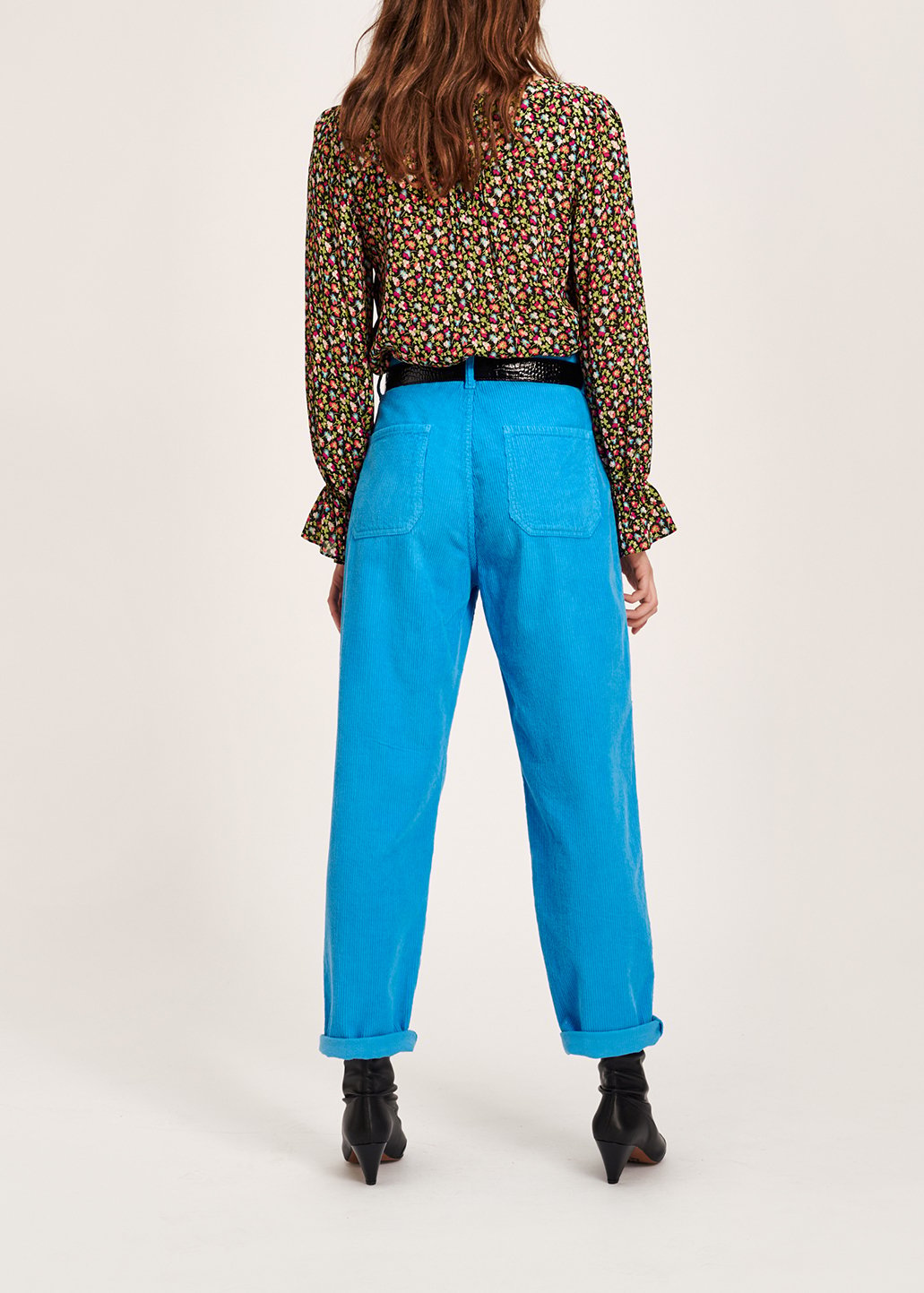 Blouse met zwarte, lichtgroene en fuchsia bloemenprint RE—SSENTIEL tweedehands photo 3