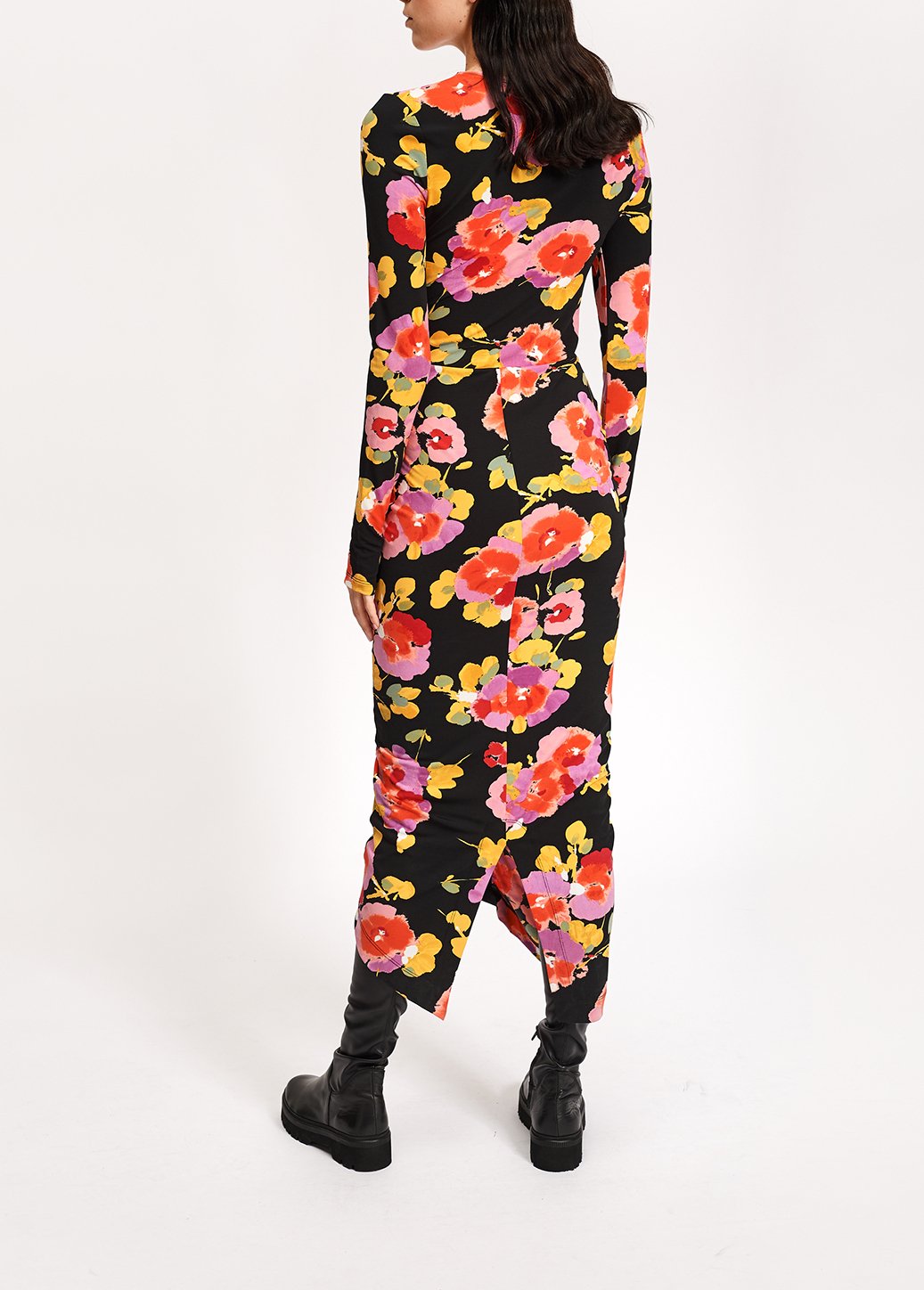 Zwarte midi-jurk met bloemenprint RE—SSENTIEL tweedehands photo 4