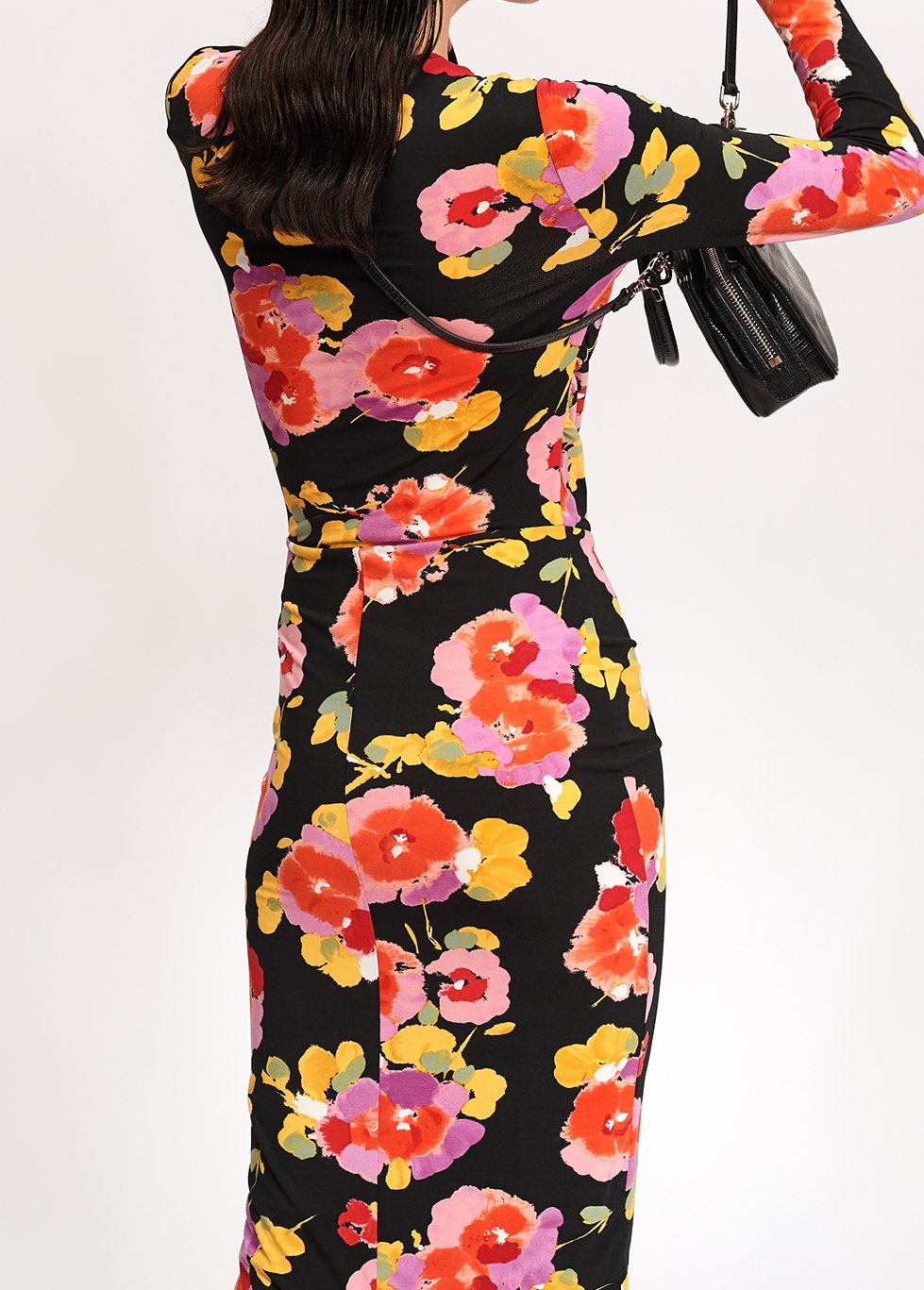 Zwarte midi-jurk met bloemenprint RE—SSENTIEL tweedehands photo 5