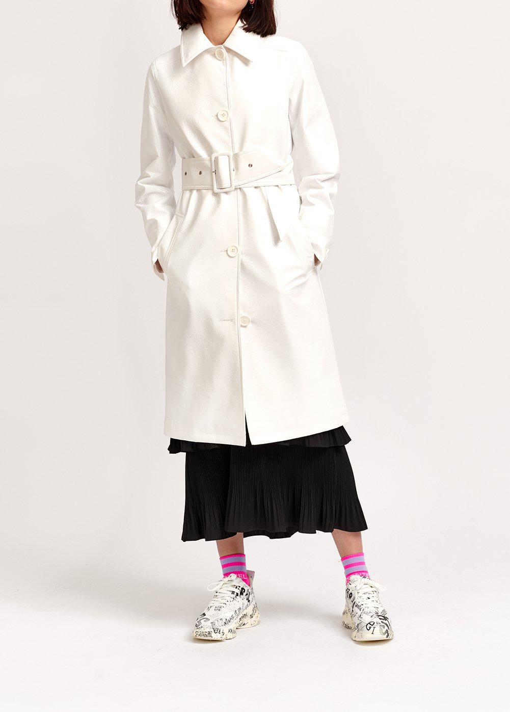 Imperméable en simili cuir verni blanc cassé RE—SSENTIEL seconde main photo 5