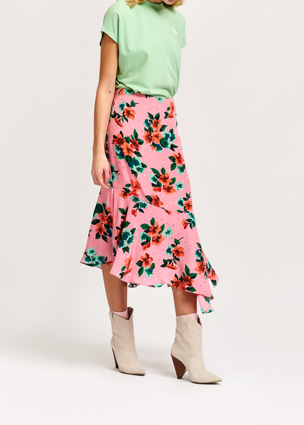 Roze zijden midirok met bloemen en stippen RE—SSENTIEL tweedehands photo 3