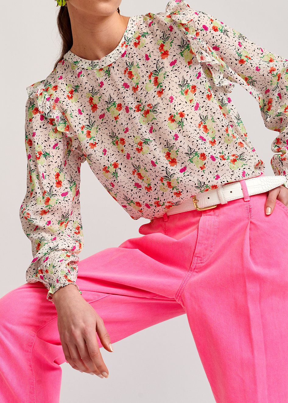 Gebroken witte top met ruches en bloemenprint RE—SSENTIEL tweedehands photo 4