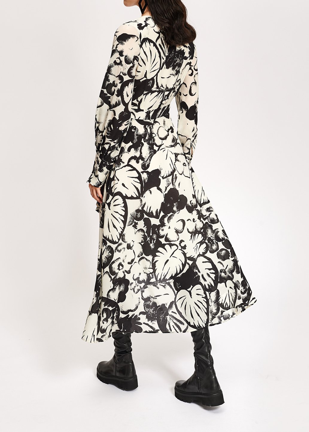 Gebroken witte zijden midi-jurk met botanische print RE—SSENTIEL tweedehands photo 6