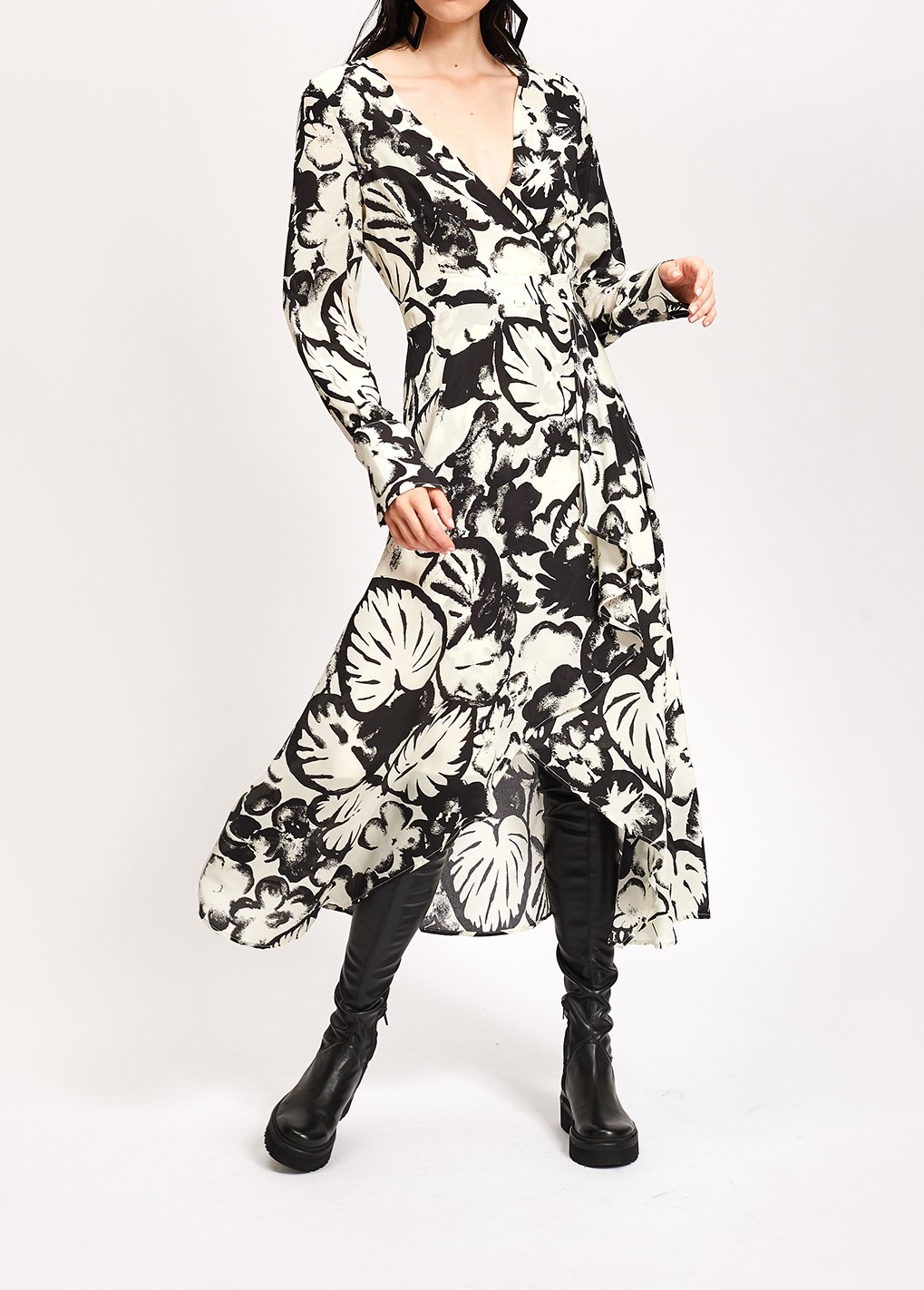 Gebroken witte zijden midi-jurk met botanische print RE—SSENTIEL tweedehands photo 8