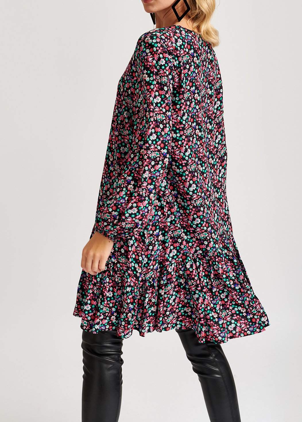Mini robe noire à  imprimé floral RE—SSENTIEL seconde main photo 4