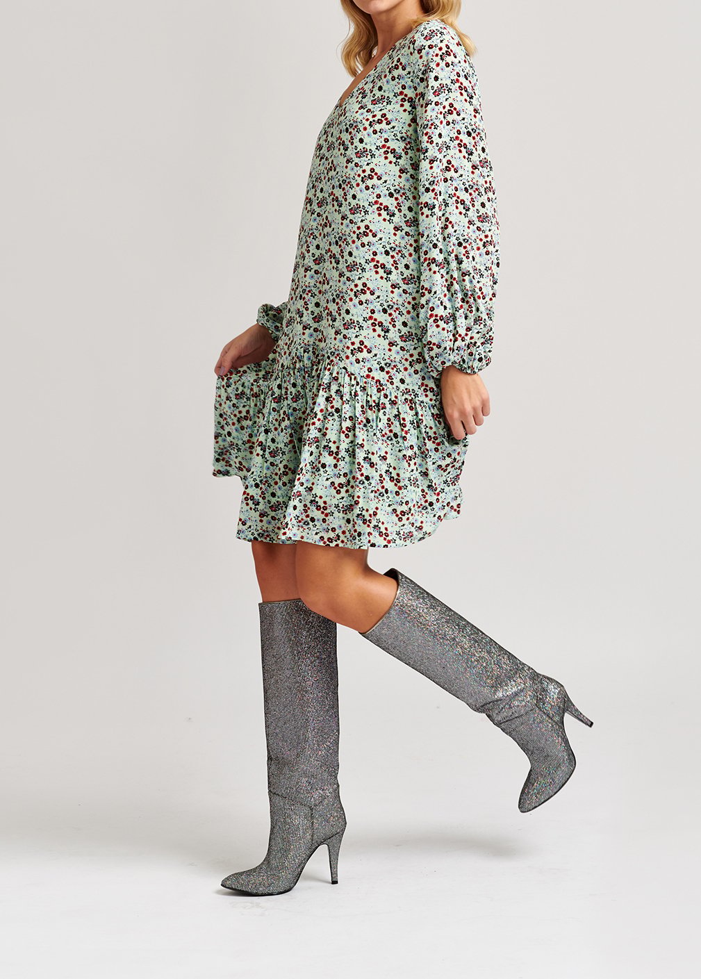Muntgroene mini-jurk met bloemenprint RE—SSENTIEL tweedehands photo 7