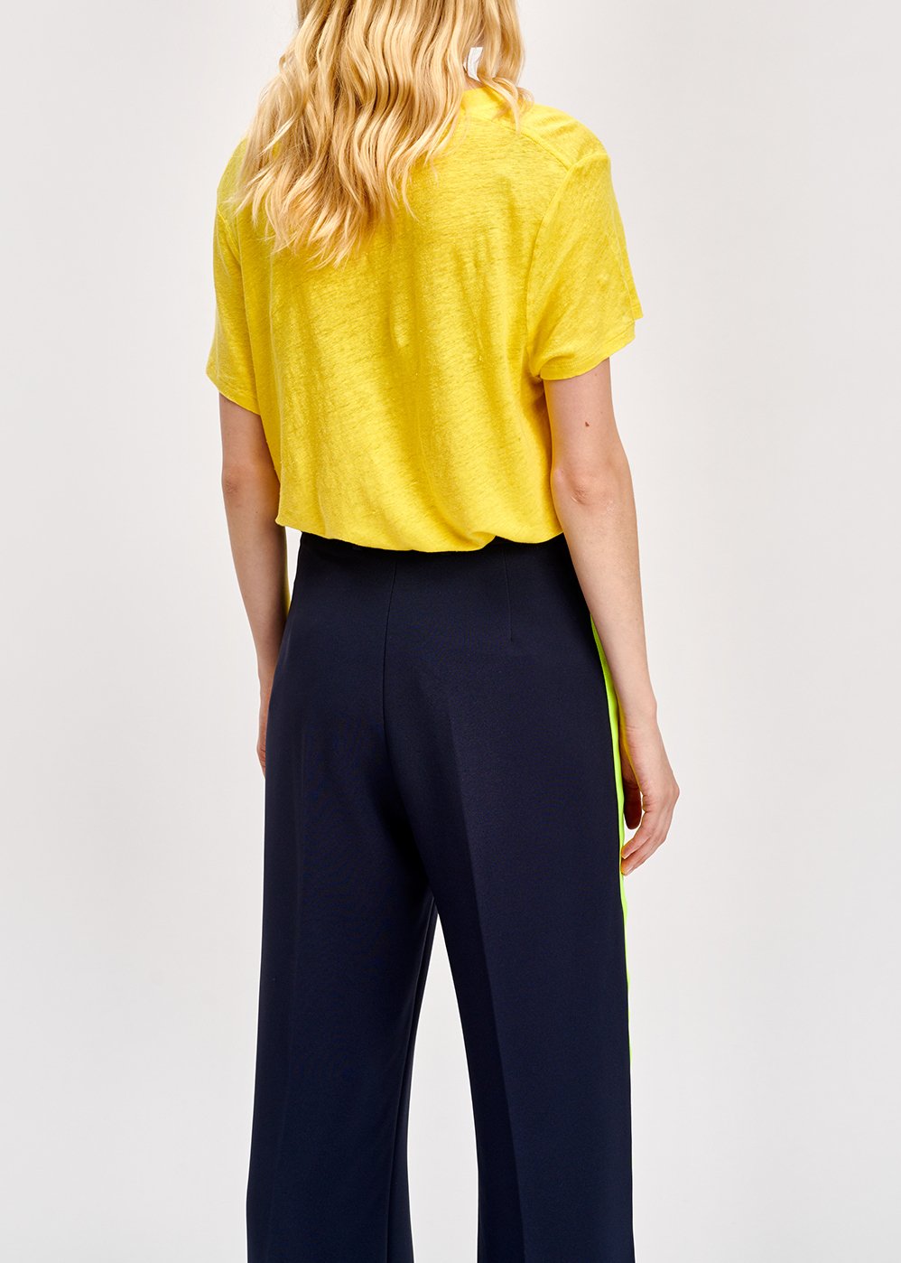 Yellow linen v-neck t-shirt RE—SSENTIEL second-hand photo 5
