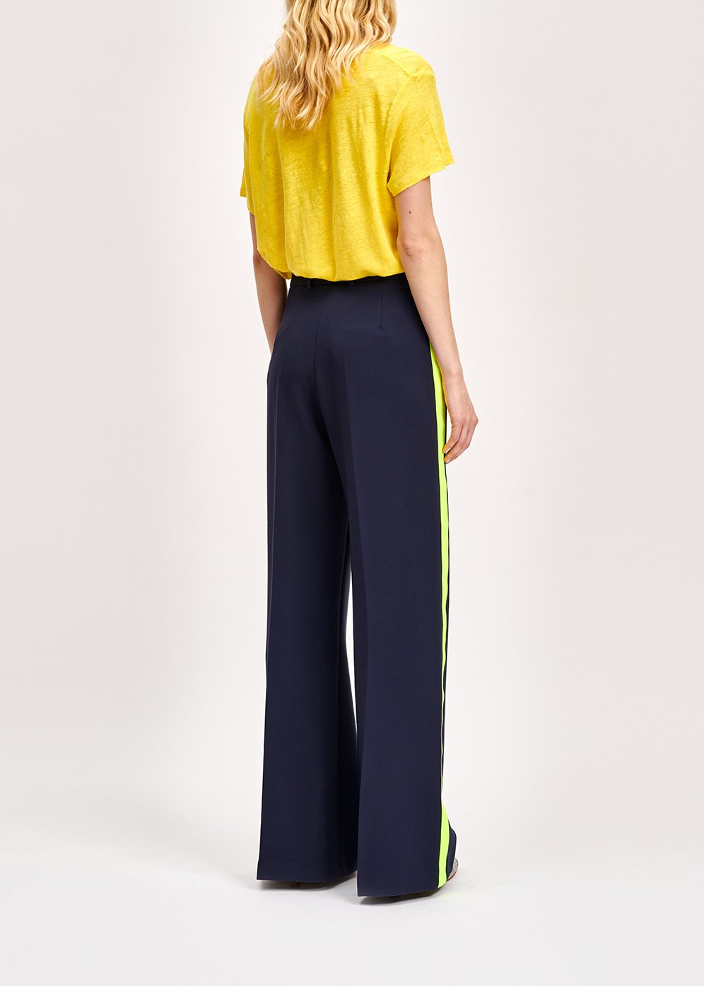 Yellow linen v-neck t-shirt RE—SSENTIEL second-hand photo 8