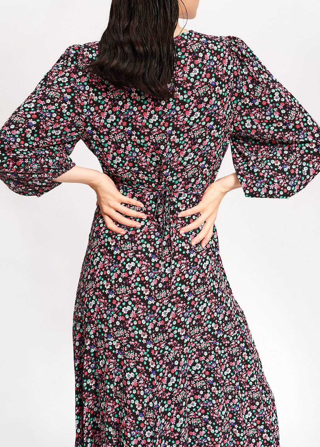 Robe maxi cache-coeur noire à  imprimé floral RE—SSENTIEL seconde main photo 8