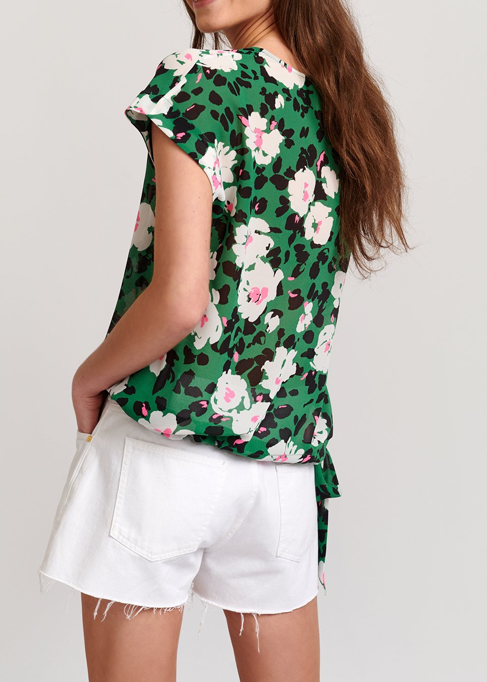 Groene top met bloemenprint RE—SSENTIEL tweedehands photo 7