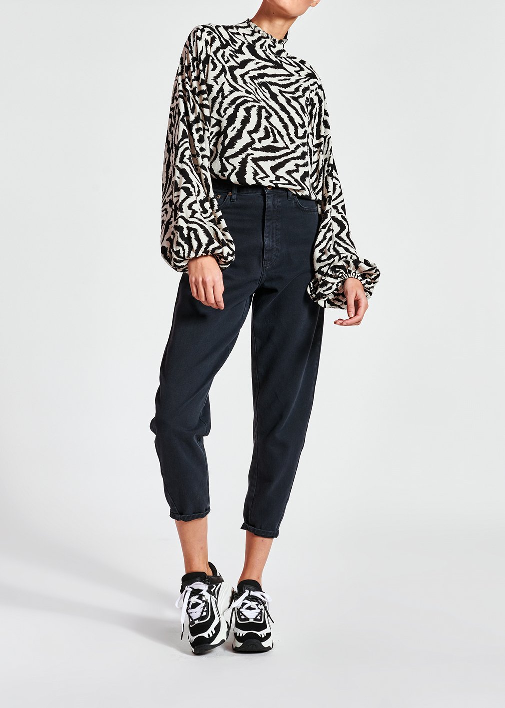 Top met zwart-witte zebraprint RE—SSENTIEL tweedehands photo 5