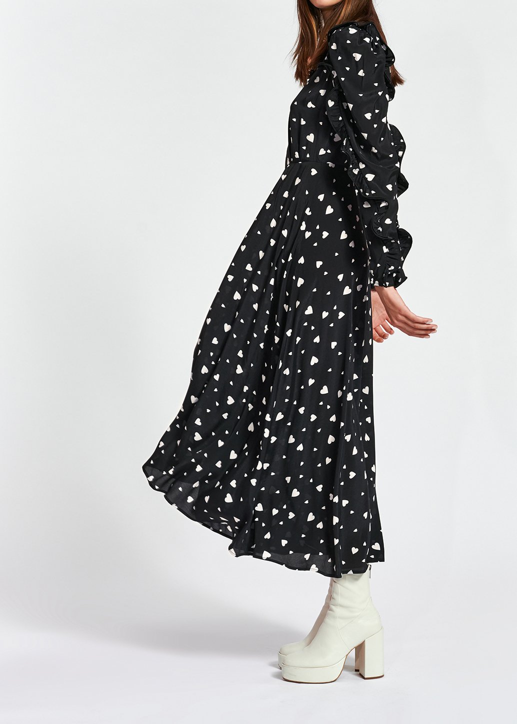 Robe maxi noire à  coeurs avec manches à  ruches RE—SSENTIEL seconde main photo 6