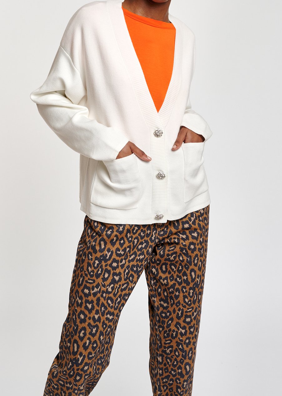 Gebroken witte cardigan met strasknopen RE—SSENTIEL tweedehands photo 3