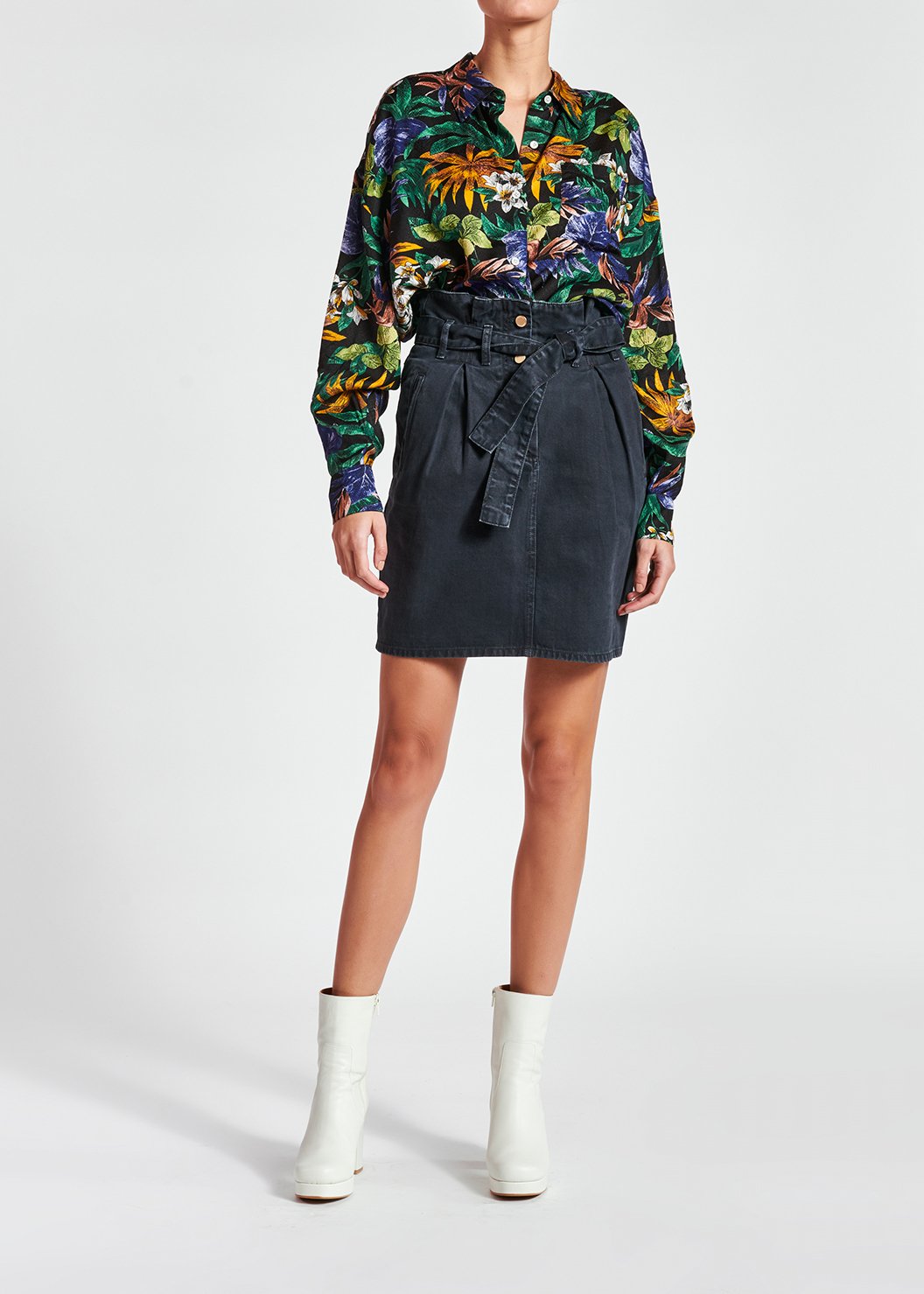 Zwart oversized hemd met kleurrijke bloemenprint RE—SSENTIEL tweedehands photo 8