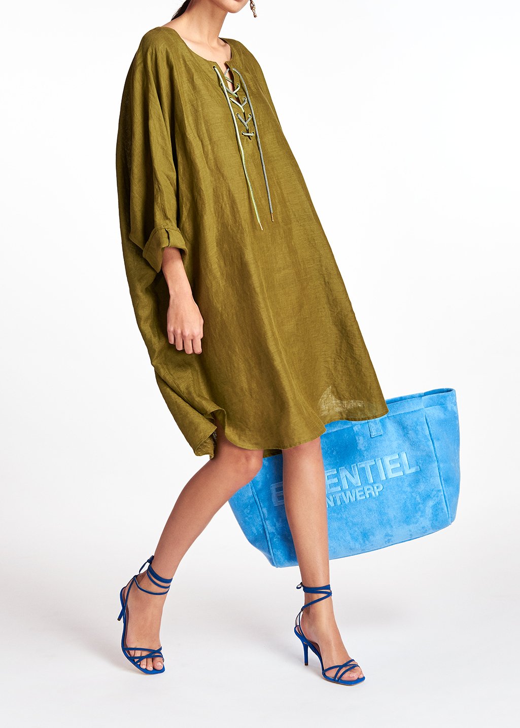 Robe oversize en lin kaki RE—SSENTIEL seconde main photo 3