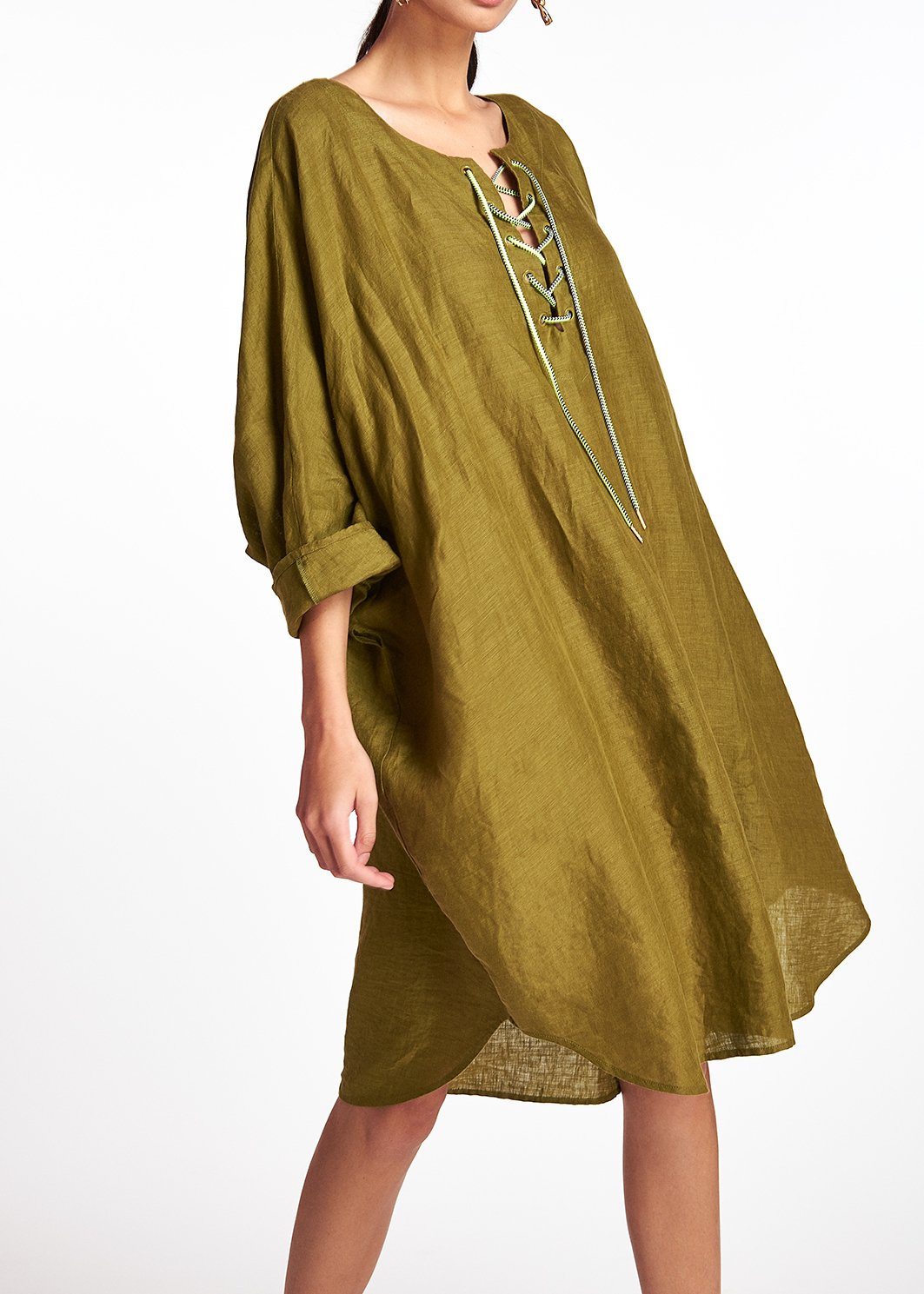 Robe oversize en lin kaki RE—SSENTIEL seconde main photo 8