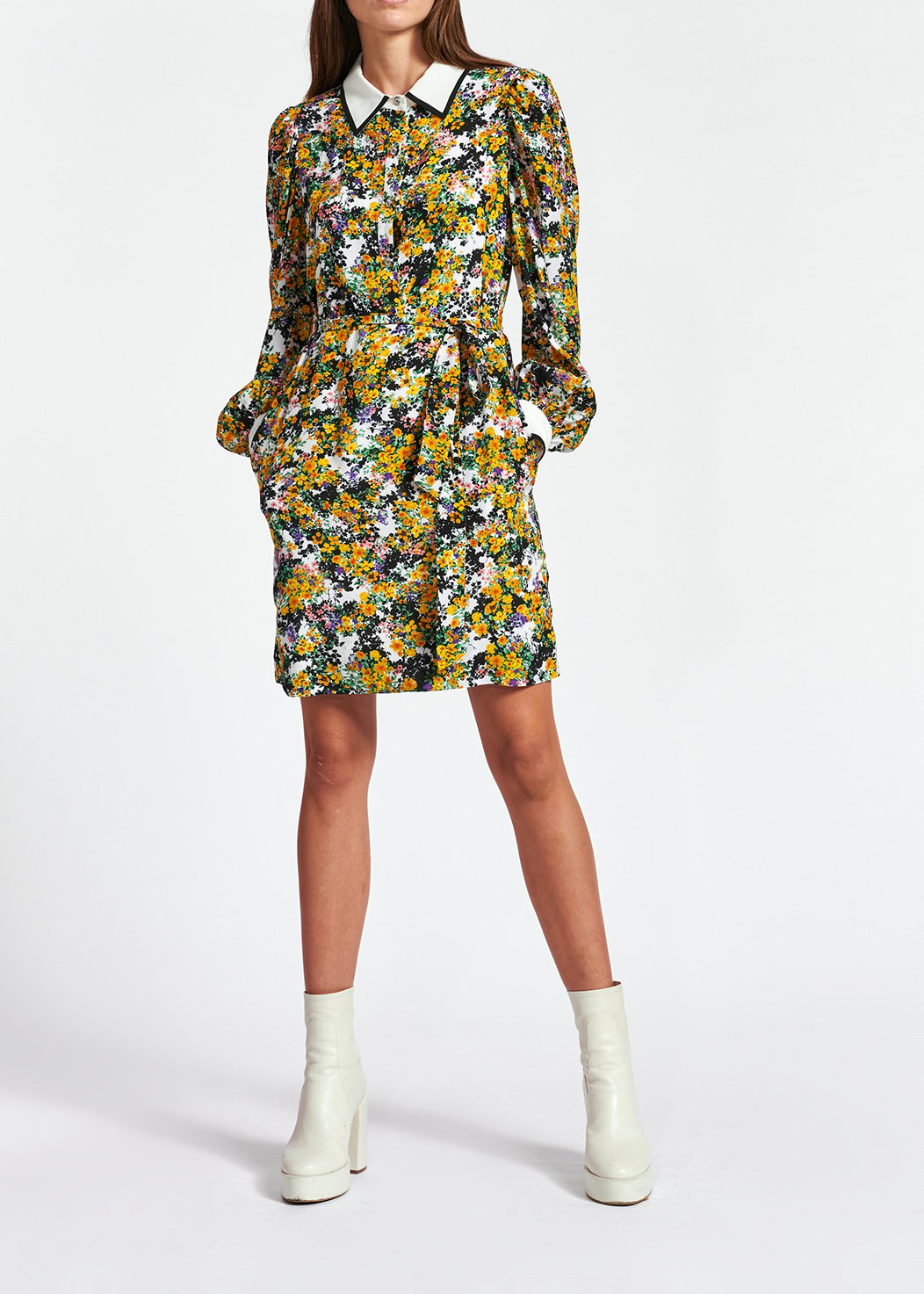 Mini robe chemise blanc cassé à  fleurs RE—SSENTIEL seconde main photo 4