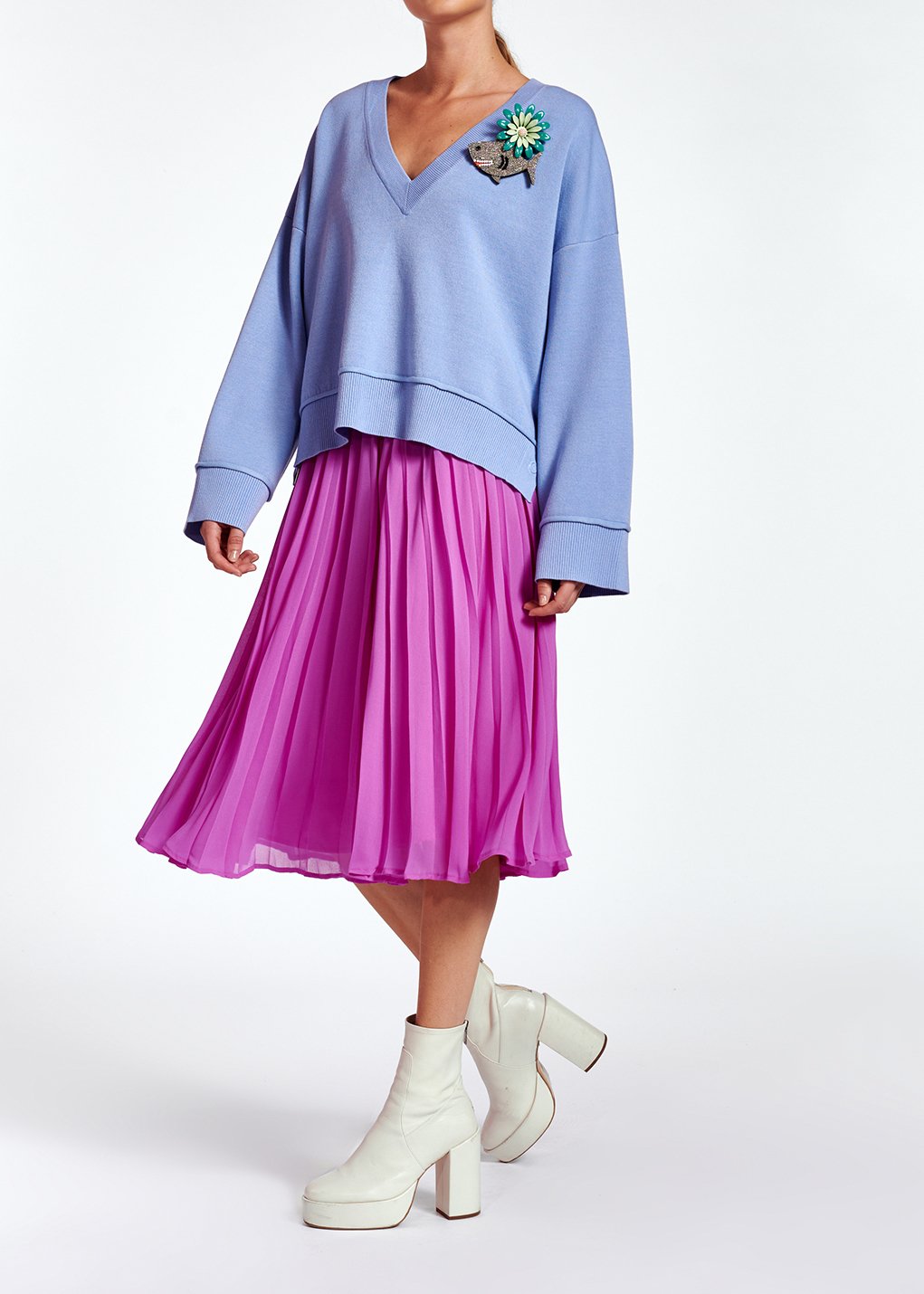 Pull carré bleu clair à  encolure v RE—SSENTIEL seconde main photo 5