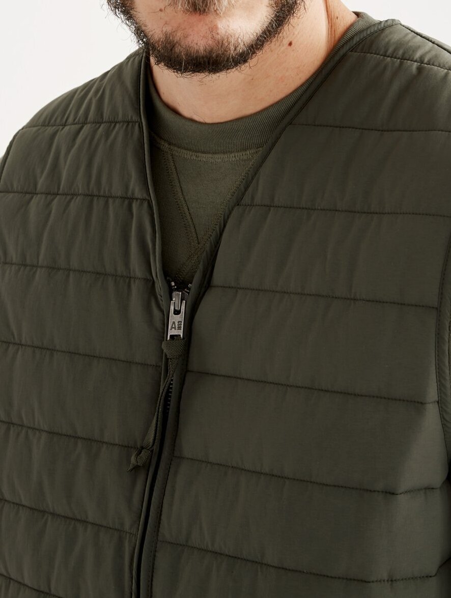 Gilet sans manches court déperlant ouate DUPONT SORONA® Aigle seconde main photo 7