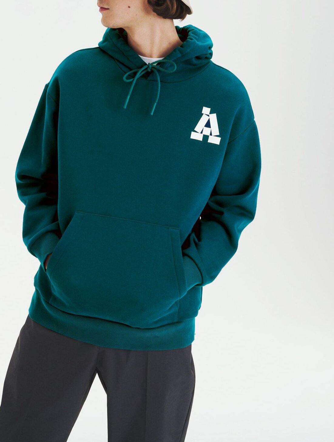 Sweat à capuche signature Aigle seconde main photo 3