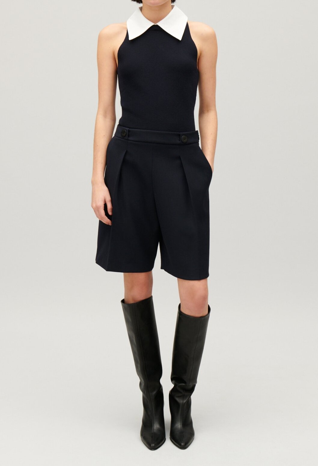 Product photo Navy vest top with shirt collar number 1