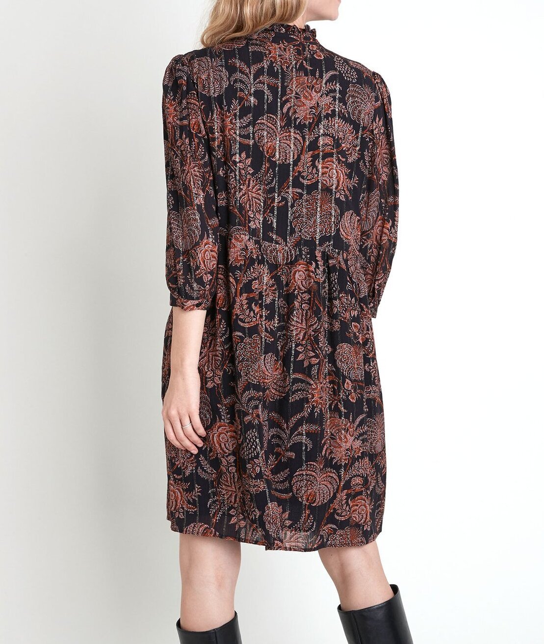 Robe courte imprimée noir et orange Lais Maison 123 seconde main photo 1