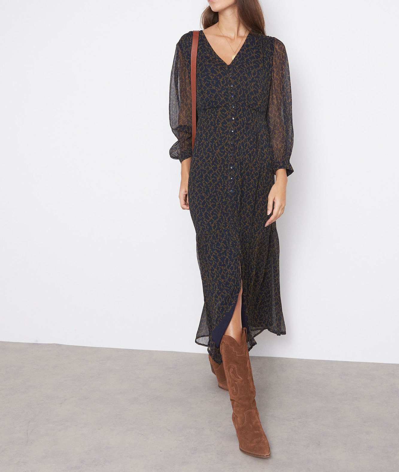 Robe longue fluide imprimée marine et bronze Souad Maison 123 seconde main photo 1
