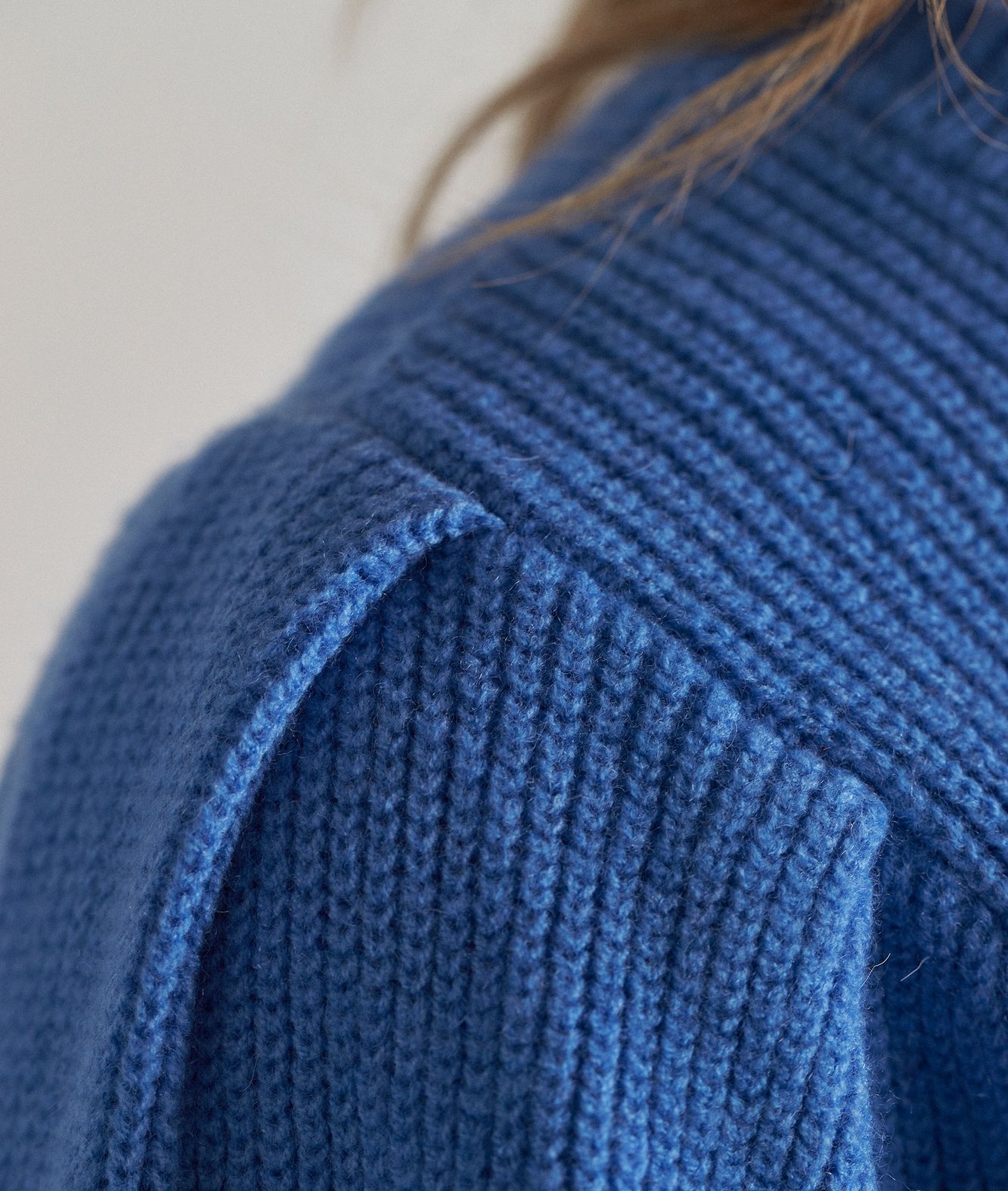 Pull Martial Maison 123 seconde main photo 1