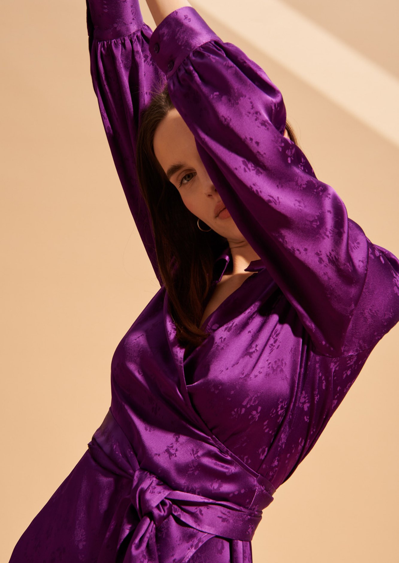 Robe one-shoulder Riona en jacquard fleuri violet Tara Jarmon seconde main photo 5