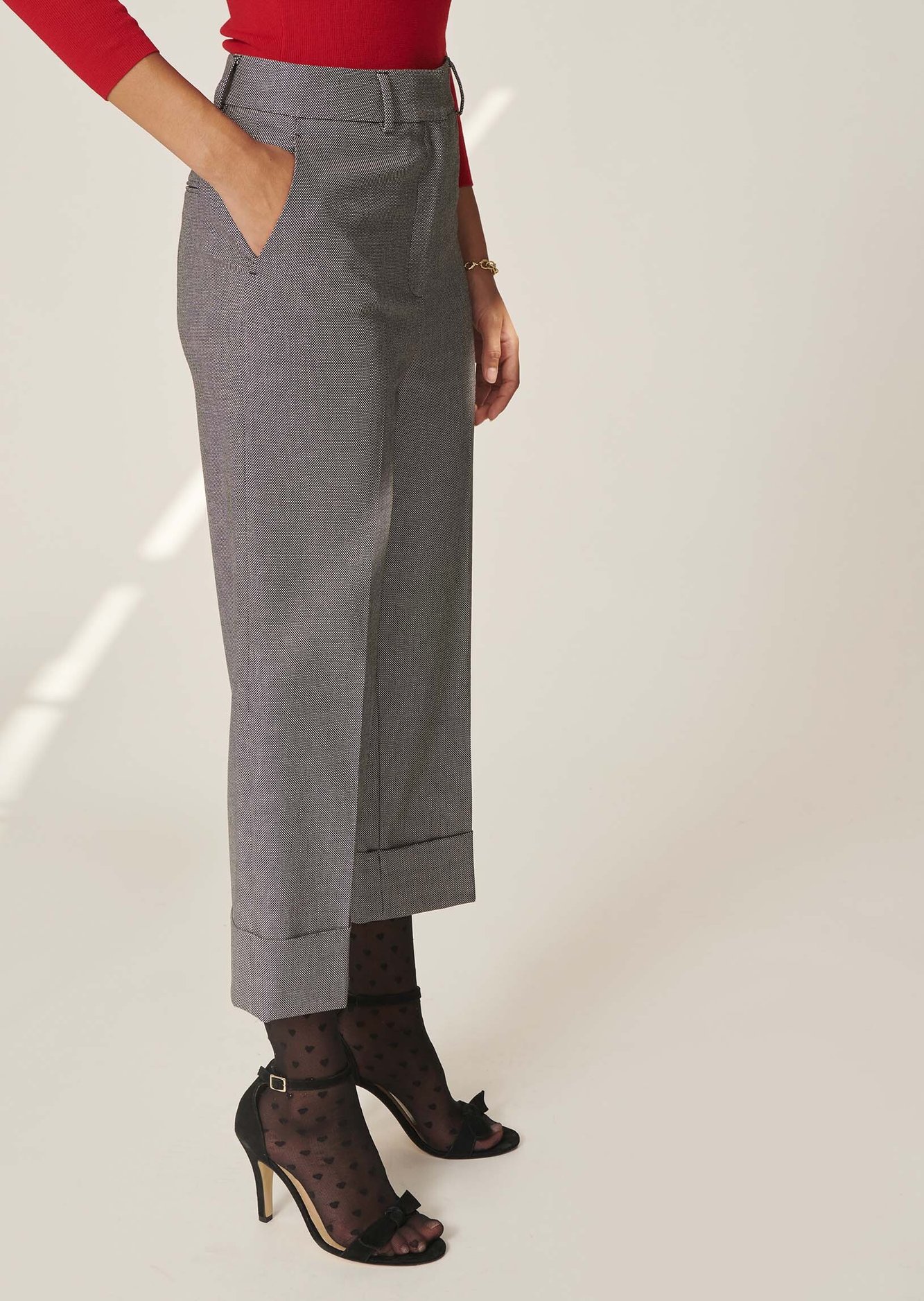 Pantalon Piper noir en tissu caviar Tara Jarmon seconde main photo 2