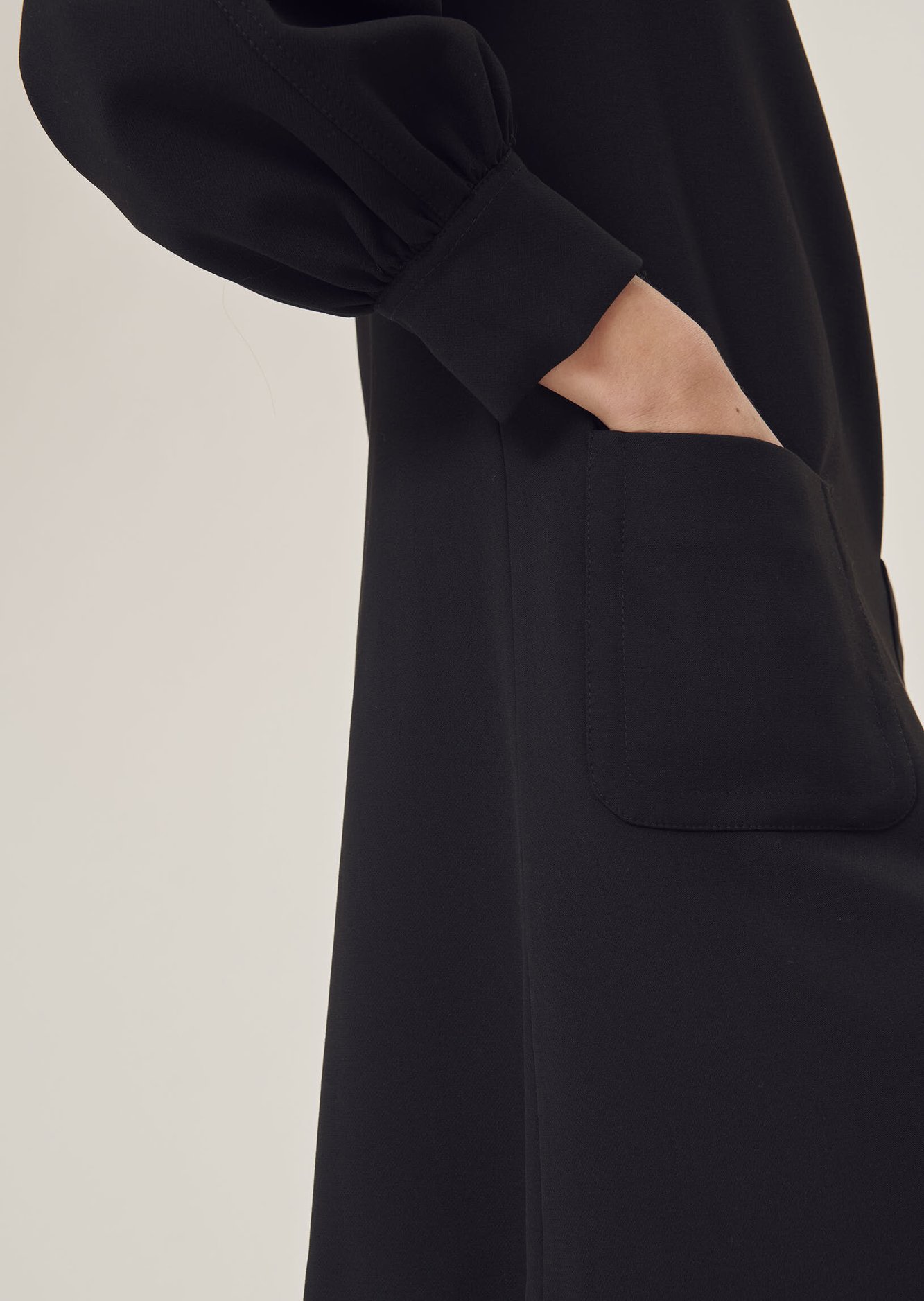 Robe Rose noire en toile double Tara Jarmon seconde main photo 3