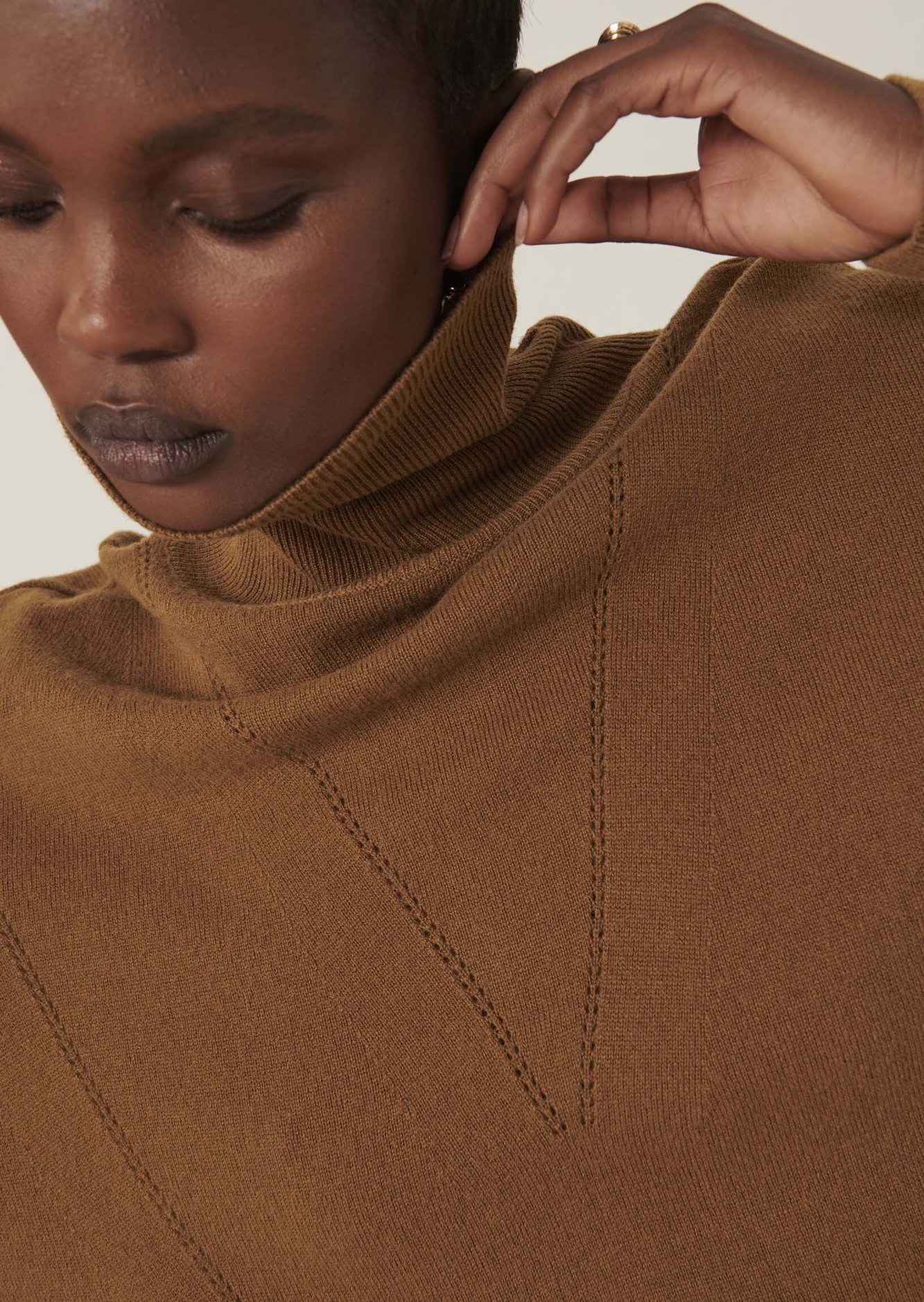 Robe pull Rybbi bronze en merinos et cachemire Tara Jarmon seconde main photo 4