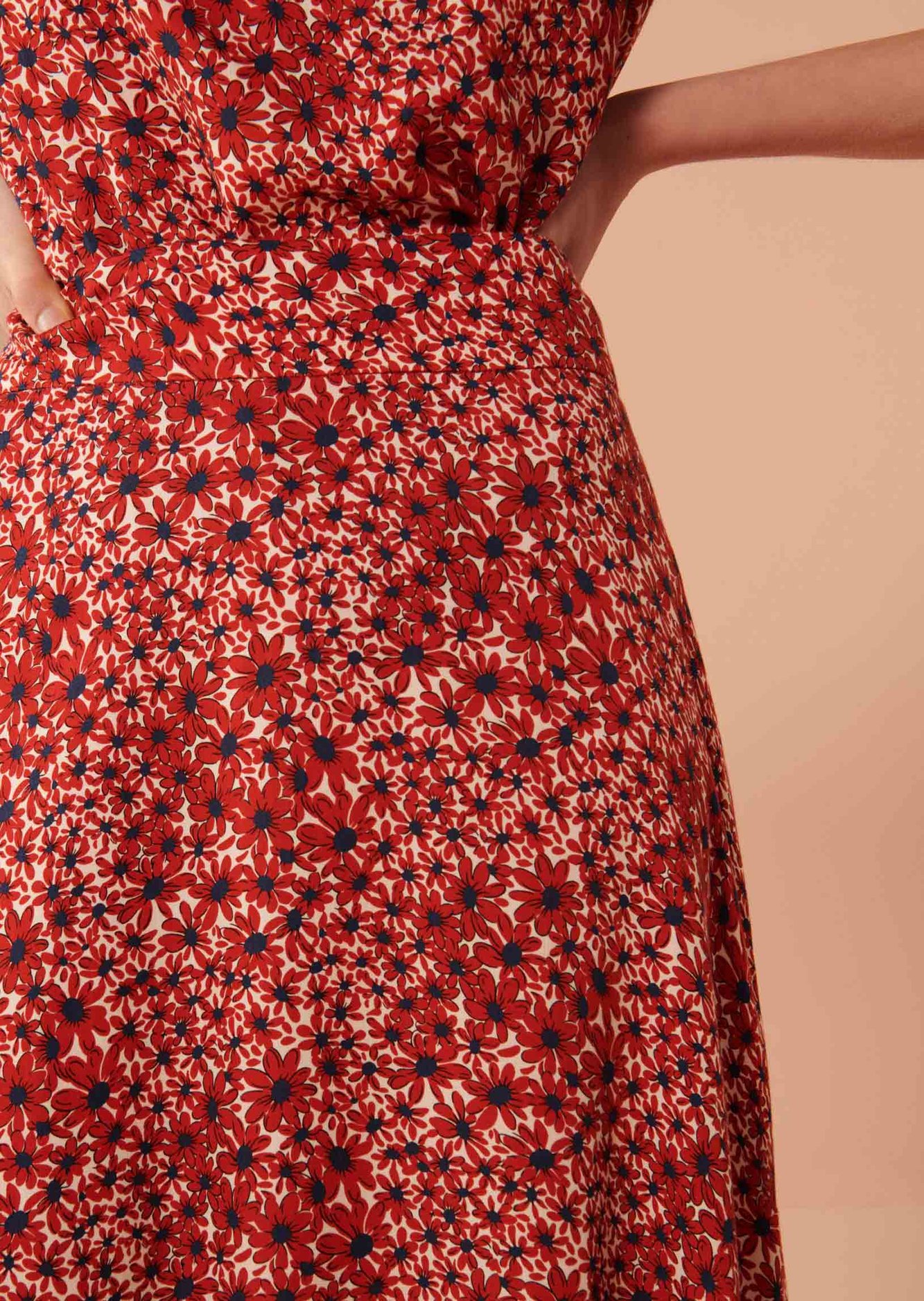 Jupe Jeannette rouge imprimé petites fleurs Tara Jarmon seconde main photo 4