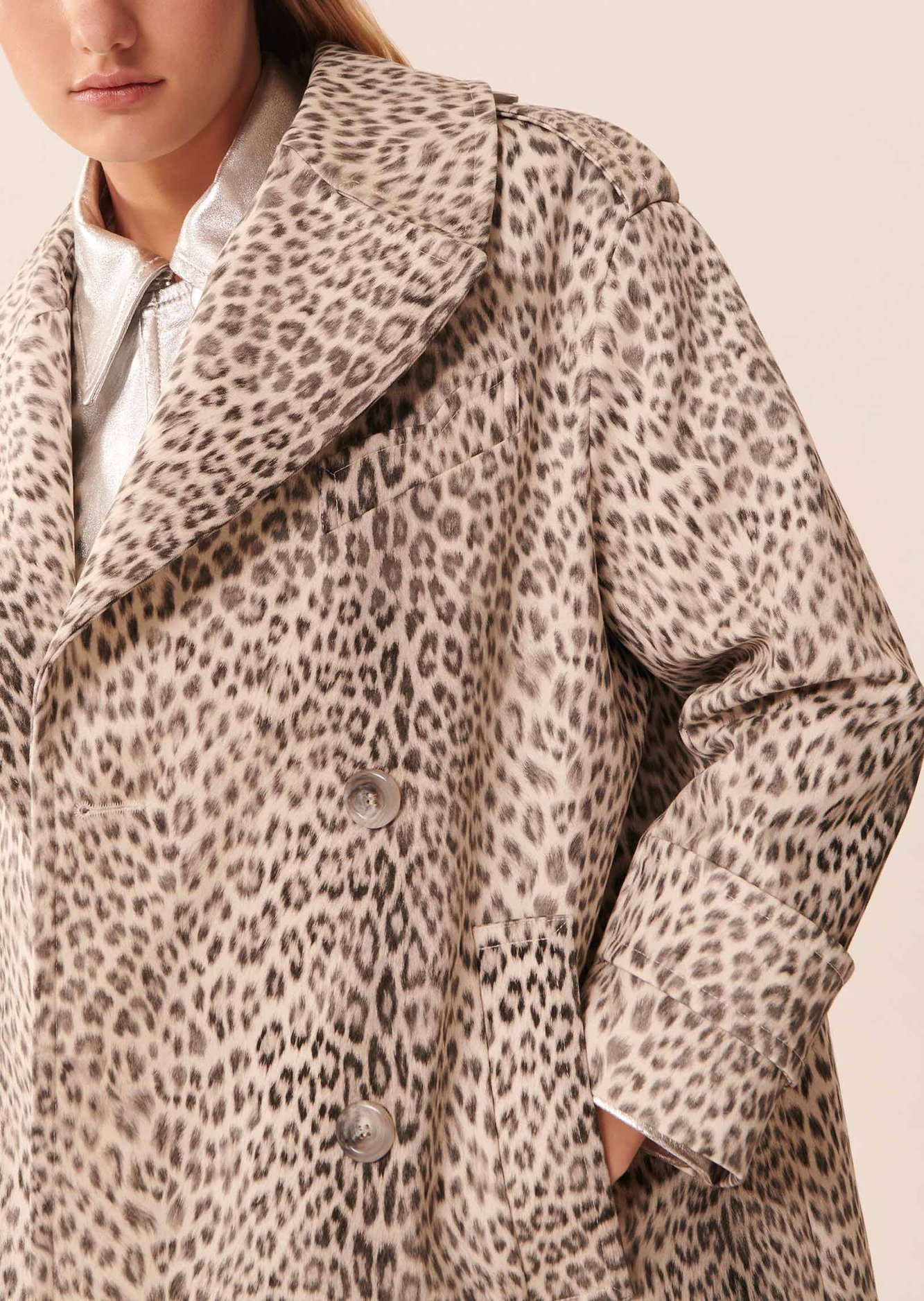 Manteau Maxence écru imprimé léopard en coton Tara Jarmon seconde main photo 2