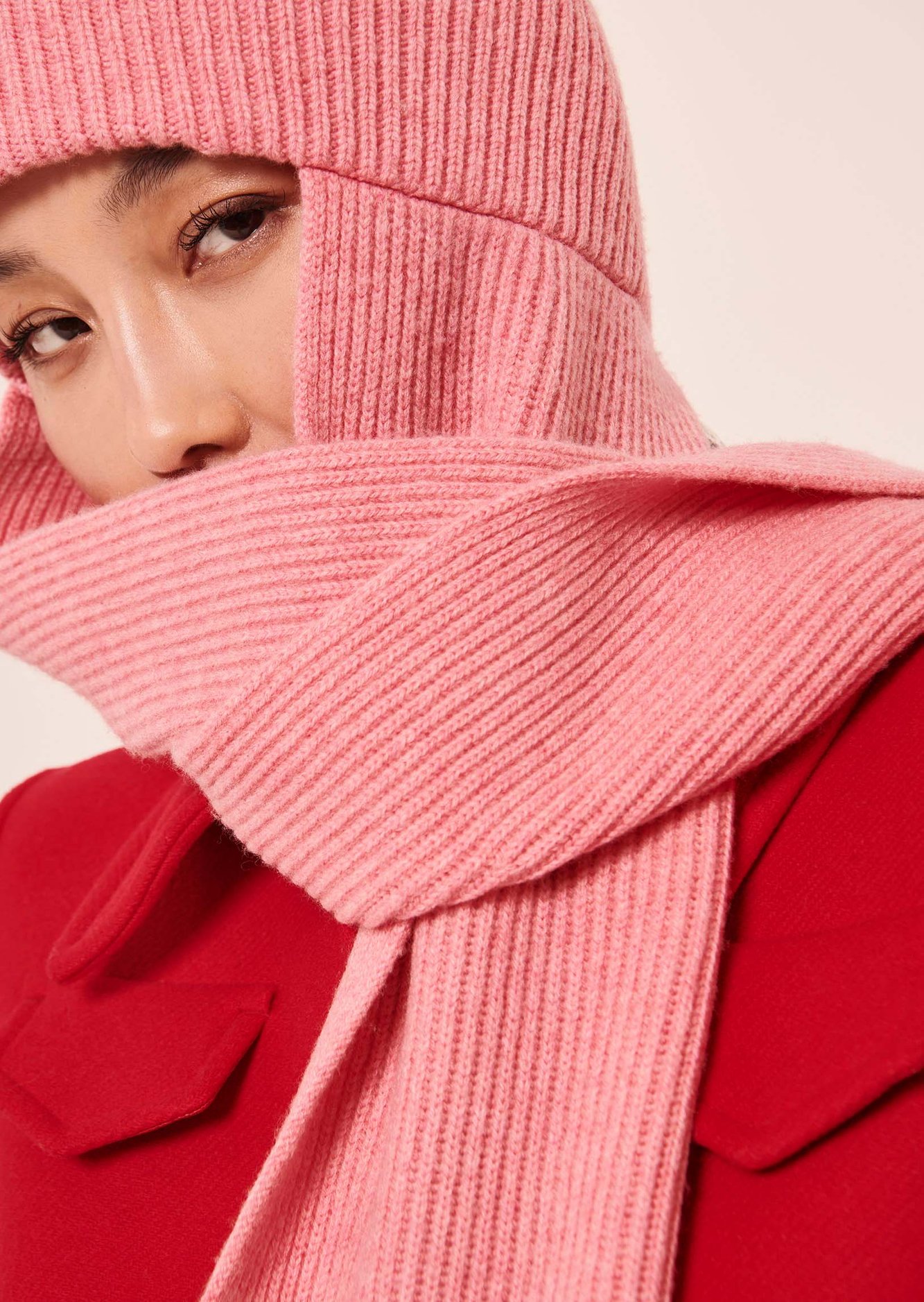 Bonnet Azhar rose en laine Tara Jarmon seconde main photo 3