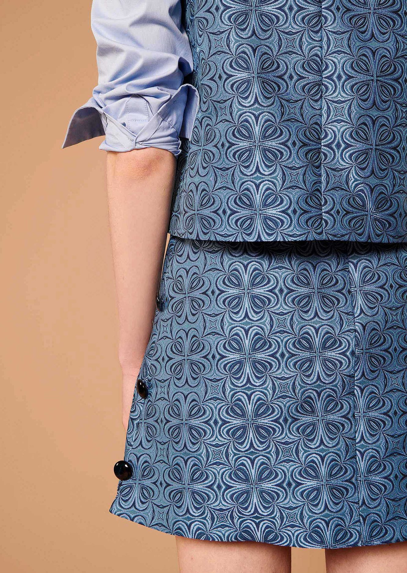 Jupe Juliya bleue en jacquard Tara Jarmon seconde main photo 4