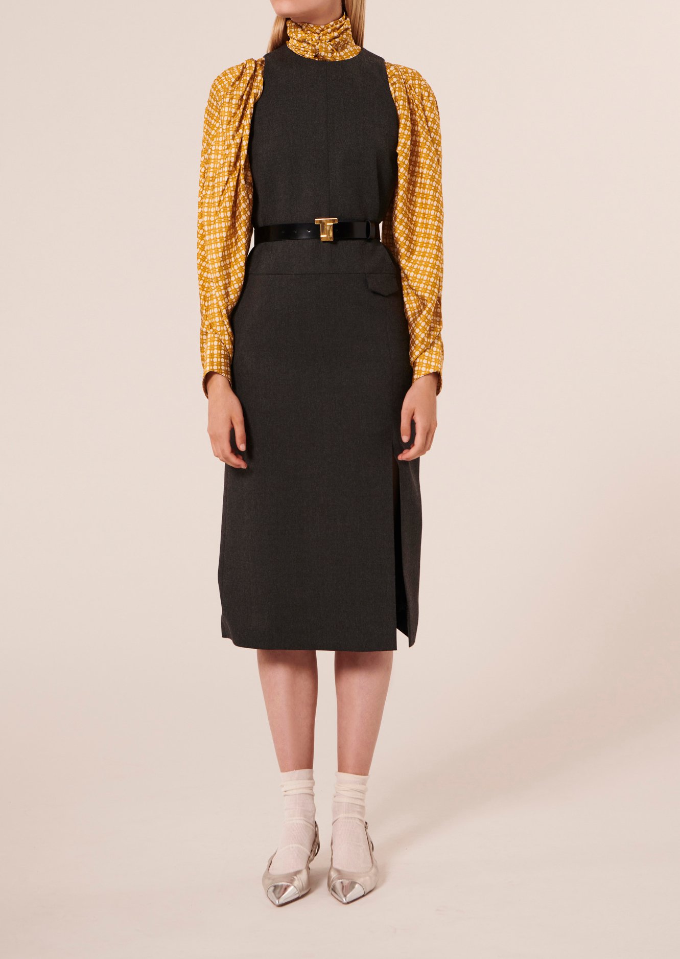 Robe Rollande grise en flanelle Tara Jarmon seconde main photo 1