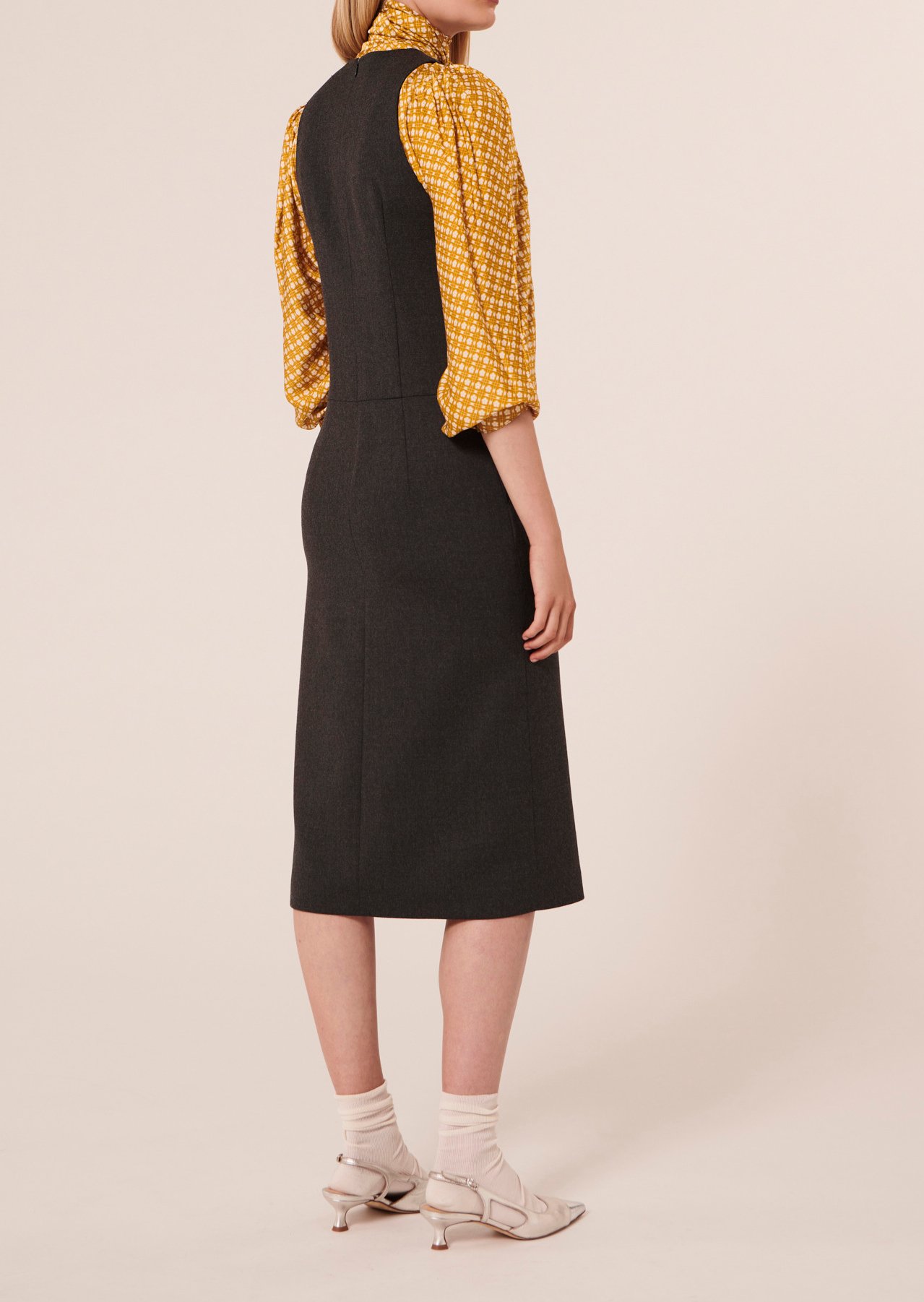 Robe Rollande grise en flanelle Tara Jarmon seconde main photo 5