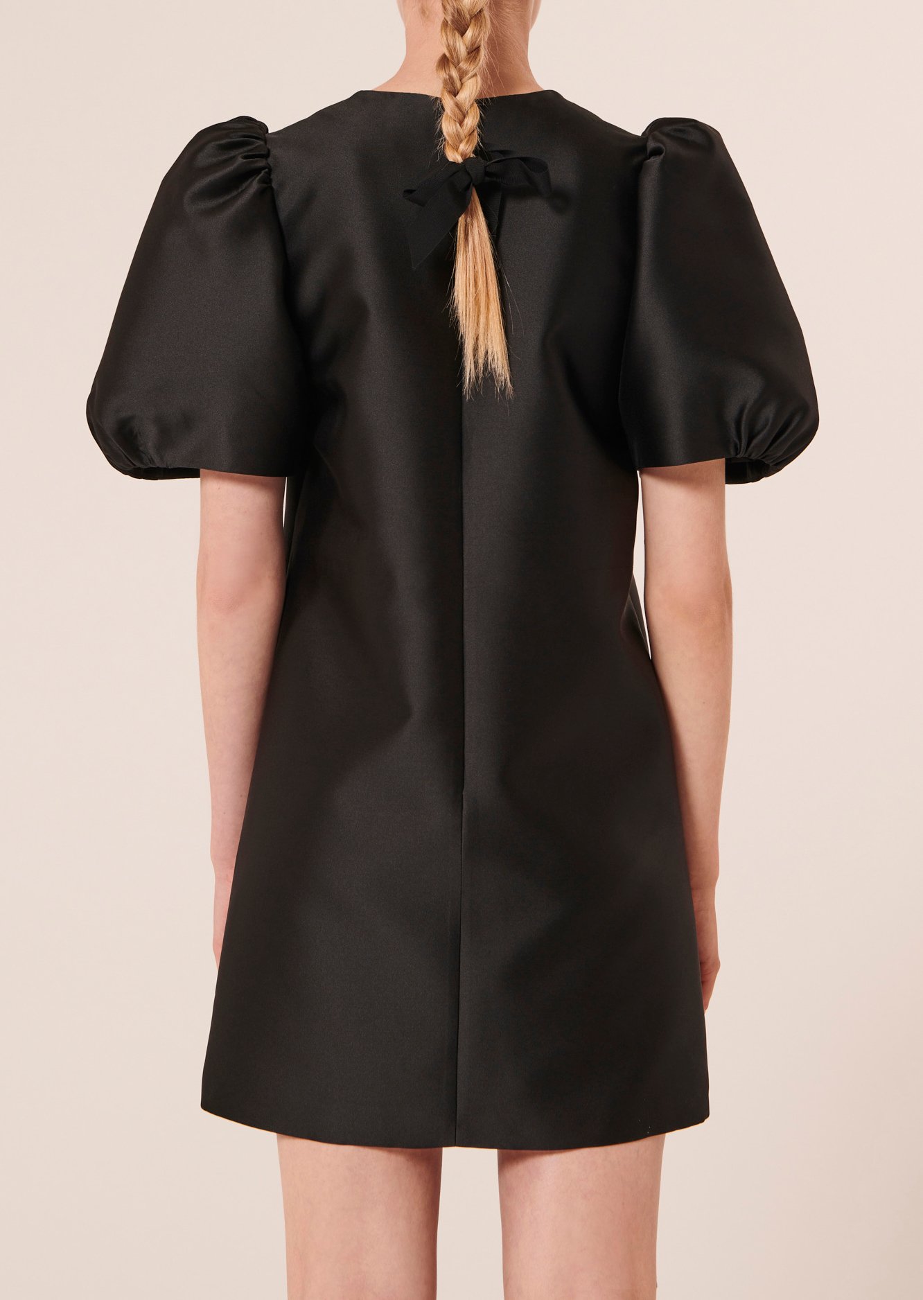 Robe Rettel noire en satin Tara Jarmon seconde main photo 4