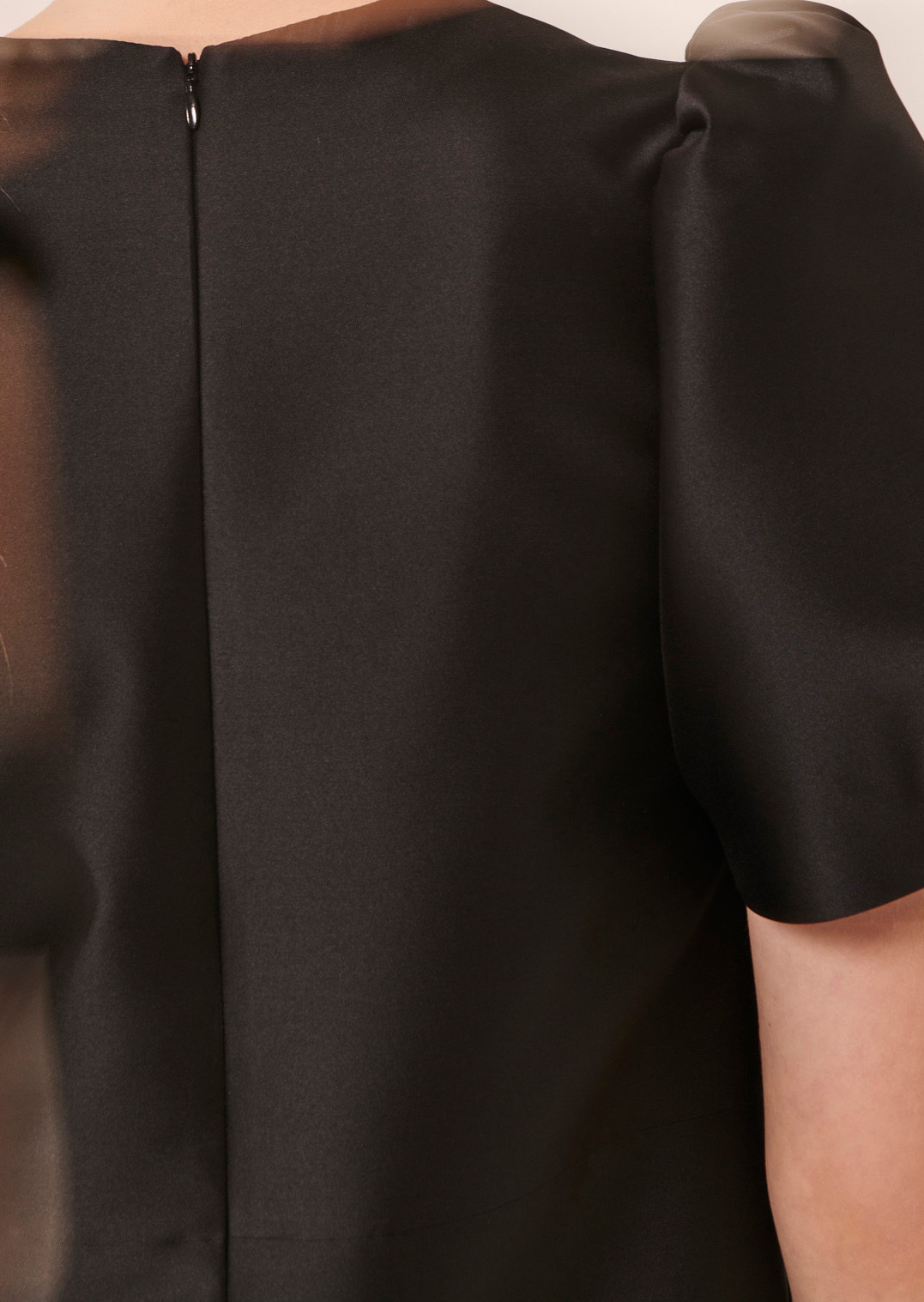 Robe Rettel noire en satin Tara Jarmon seconde main photo 5