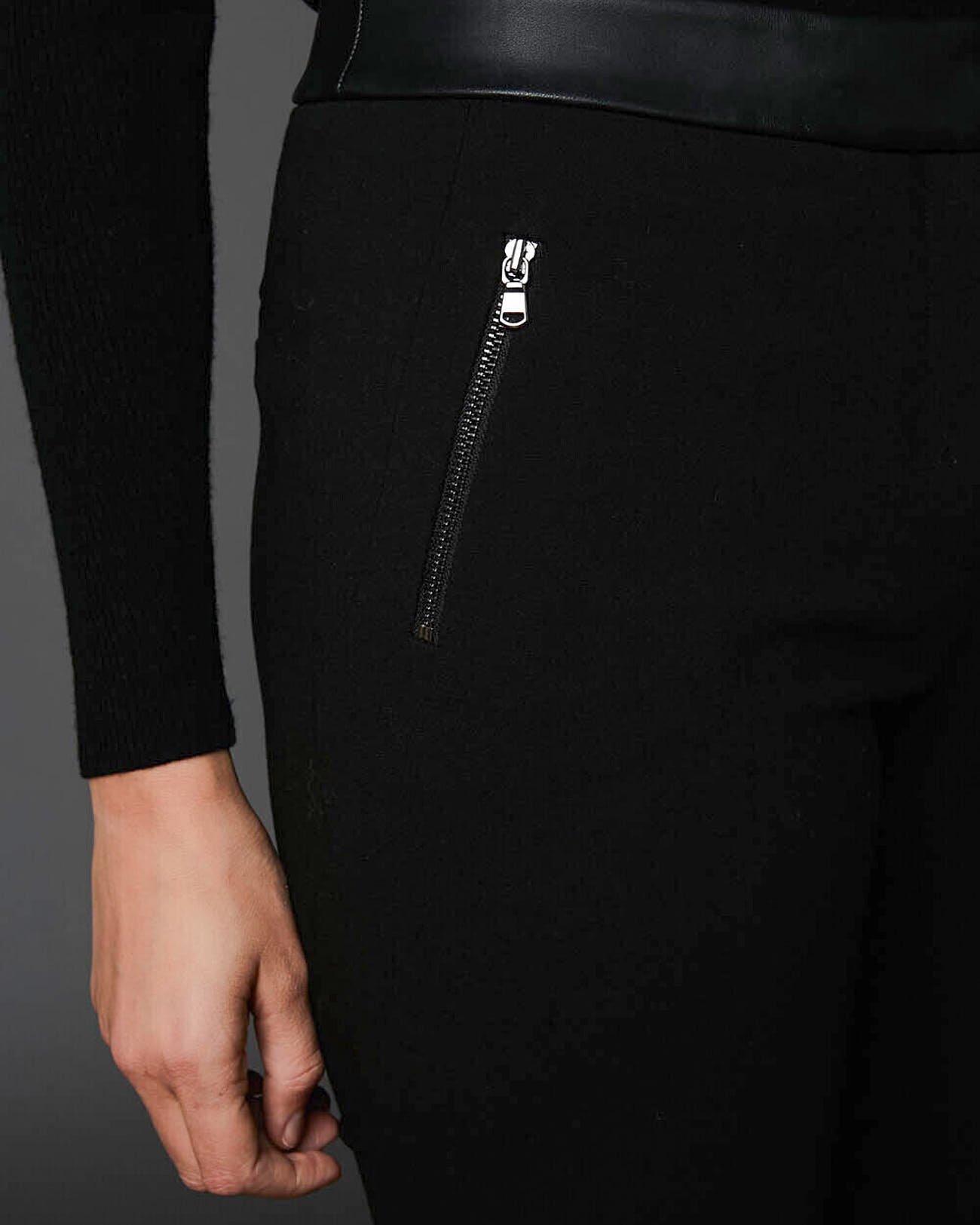 Pantalon Panama Zapa seconde main photo 5