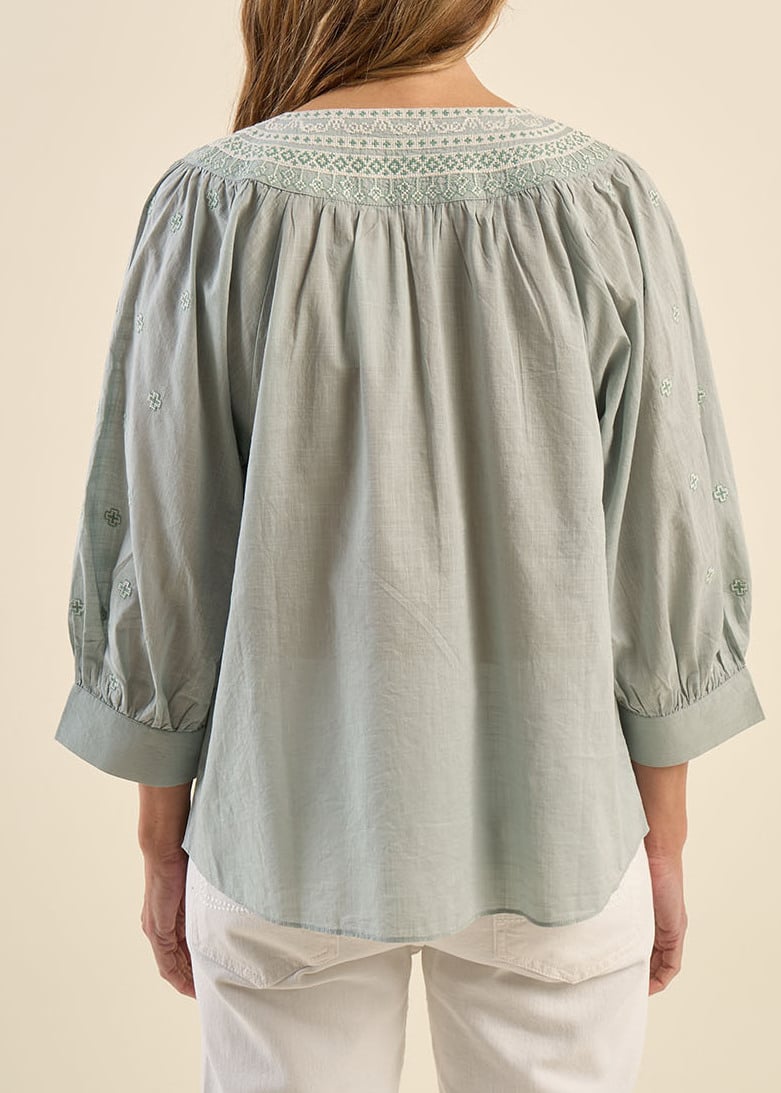 CORINA  -  Blouse à manches 3/4 et détails brodés Sud Express seconde main photo 3