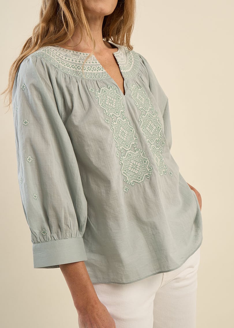 CORINA  -  Blouse à manches 3/4 et détails brodés Sud Express seconde main photo 7