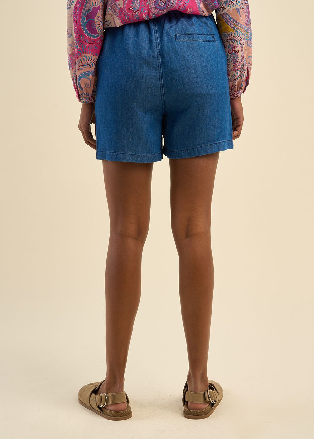 SHOSY  -  Short avec liens Sud Express seconde main photo 2