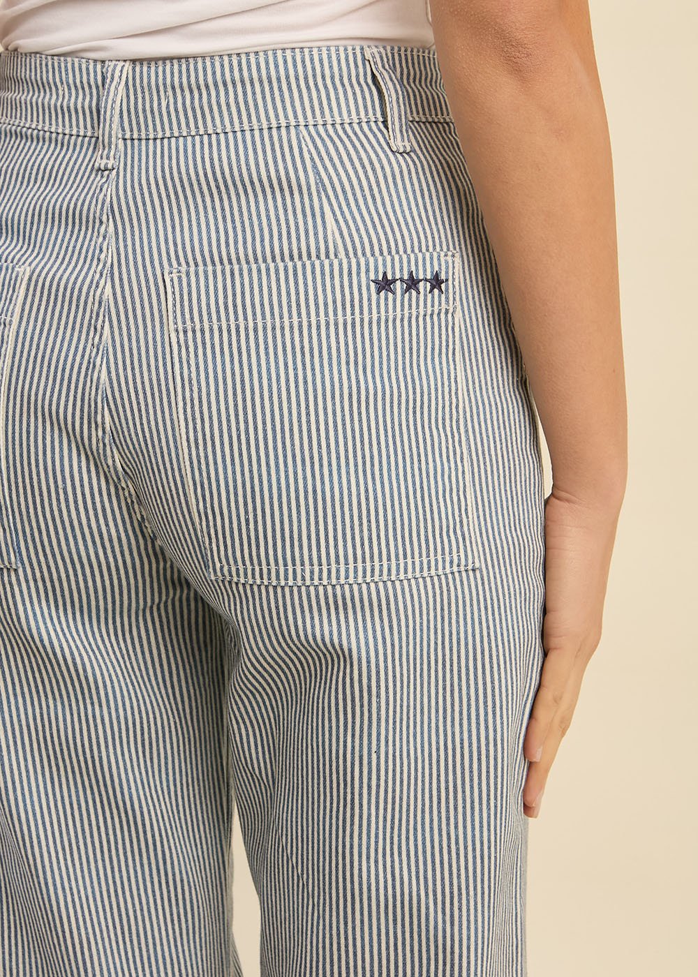 PANELI  -  Pantalon droit et rayé à taille haute Sud Express seconde main photo 4