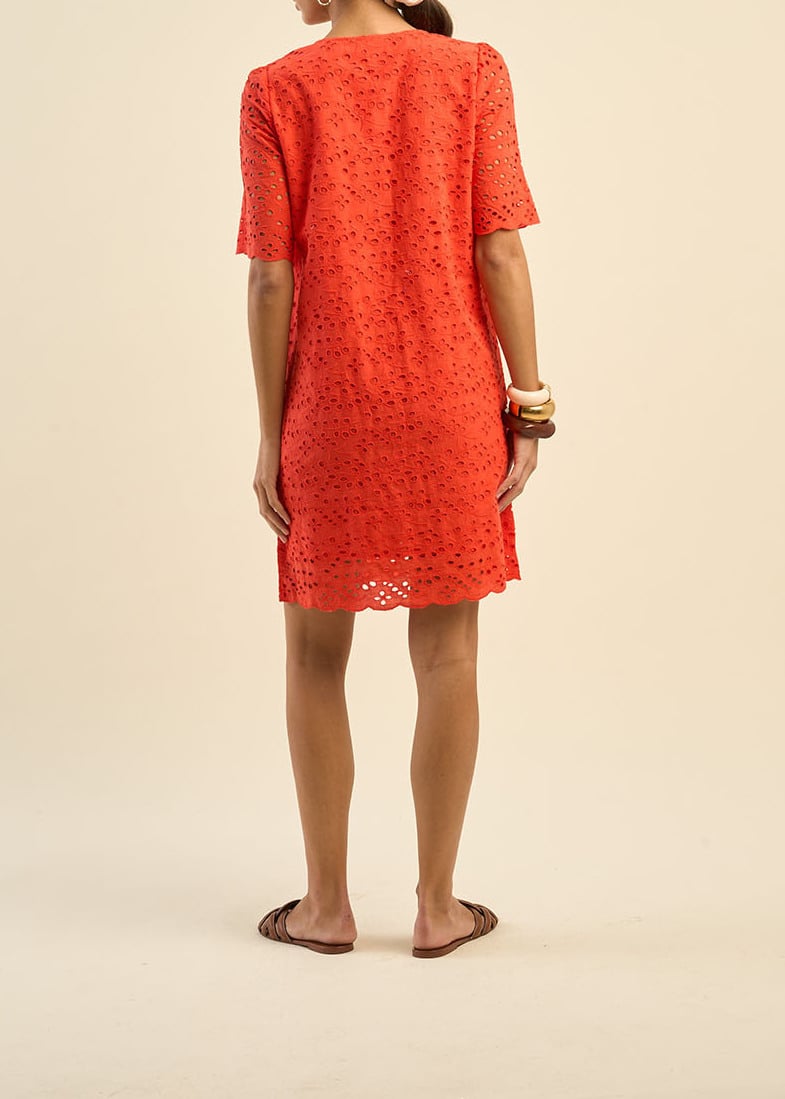 RODEKA  -  Robe courte en broderie anglaise Sud Express seconde main photo 5